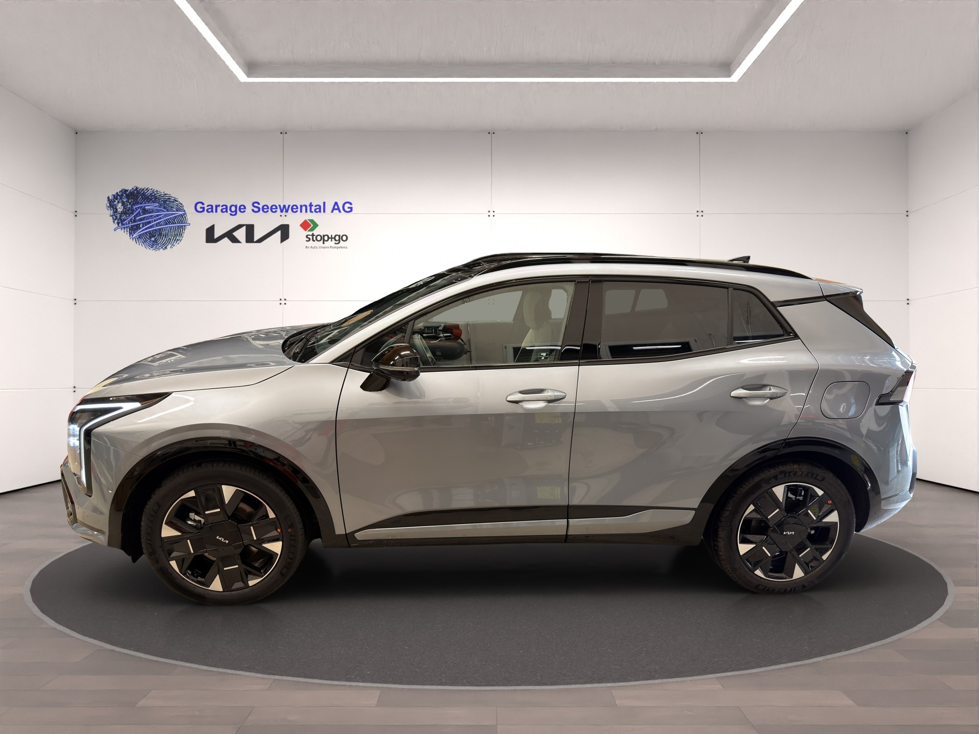 KIA Sportage 1.6T-GDi HEV GT-Line 4x4 A-showroom-element-2