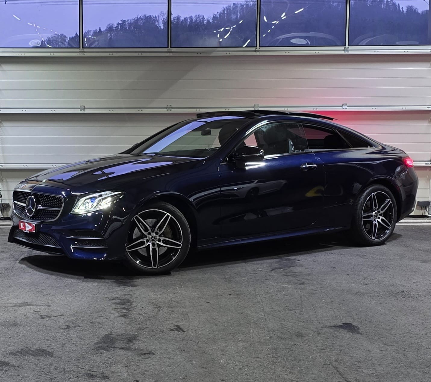 MERCEDES-BENZ E 200 Coupé AMG Line 4 Matic 9G-Tronic-image-0