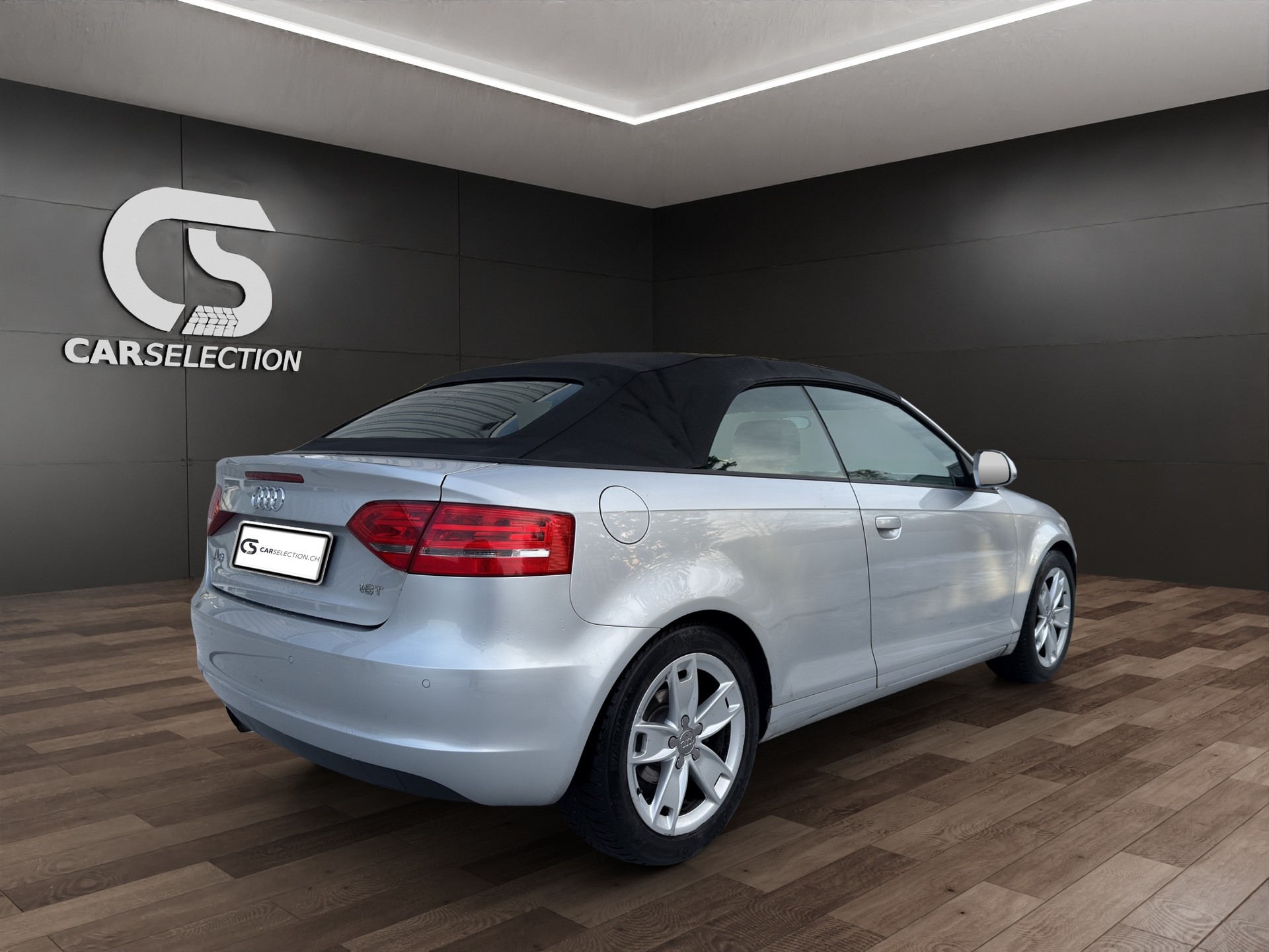 AUDI A3 Cabriolet 1.8 TFSI Ambition-image-4