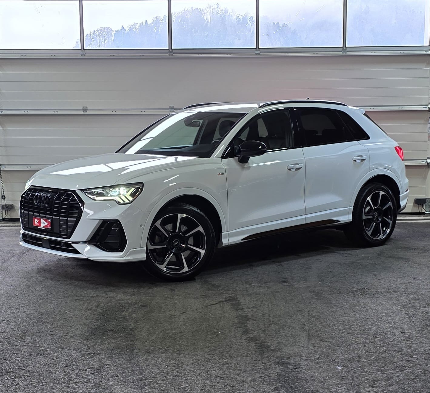 AUDI Q3 40 TDI S line quattro S-tronic *Standheizung*CH-Fahrzeug*-image-0