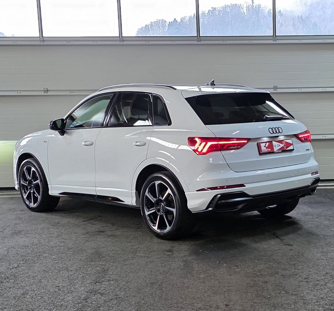 AUDI Q3 40 TDI S line quattro S-tronic *Standheizung*CH-Fahrzeug*-image-3