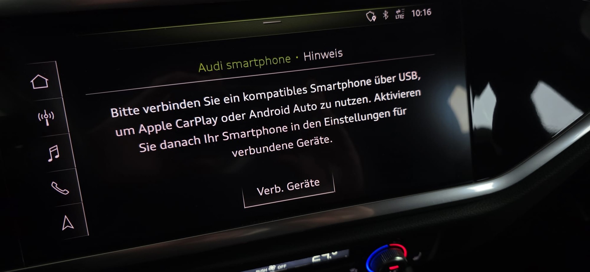 AUDI Q3 40 TDI S line quattro S-tronic *Standheizung*CH-Fahrzeug*-image-25