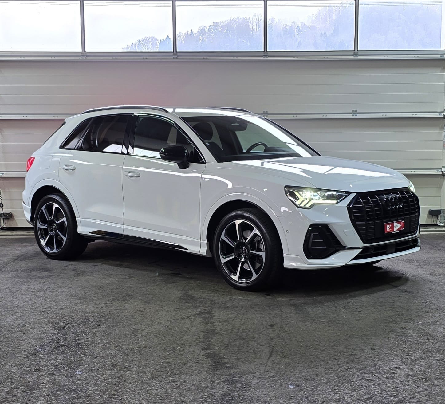 AUDI Q3 40 TDI S line quattro S-tronic *Standheizung*CH-Fahrzeug*-image-6
