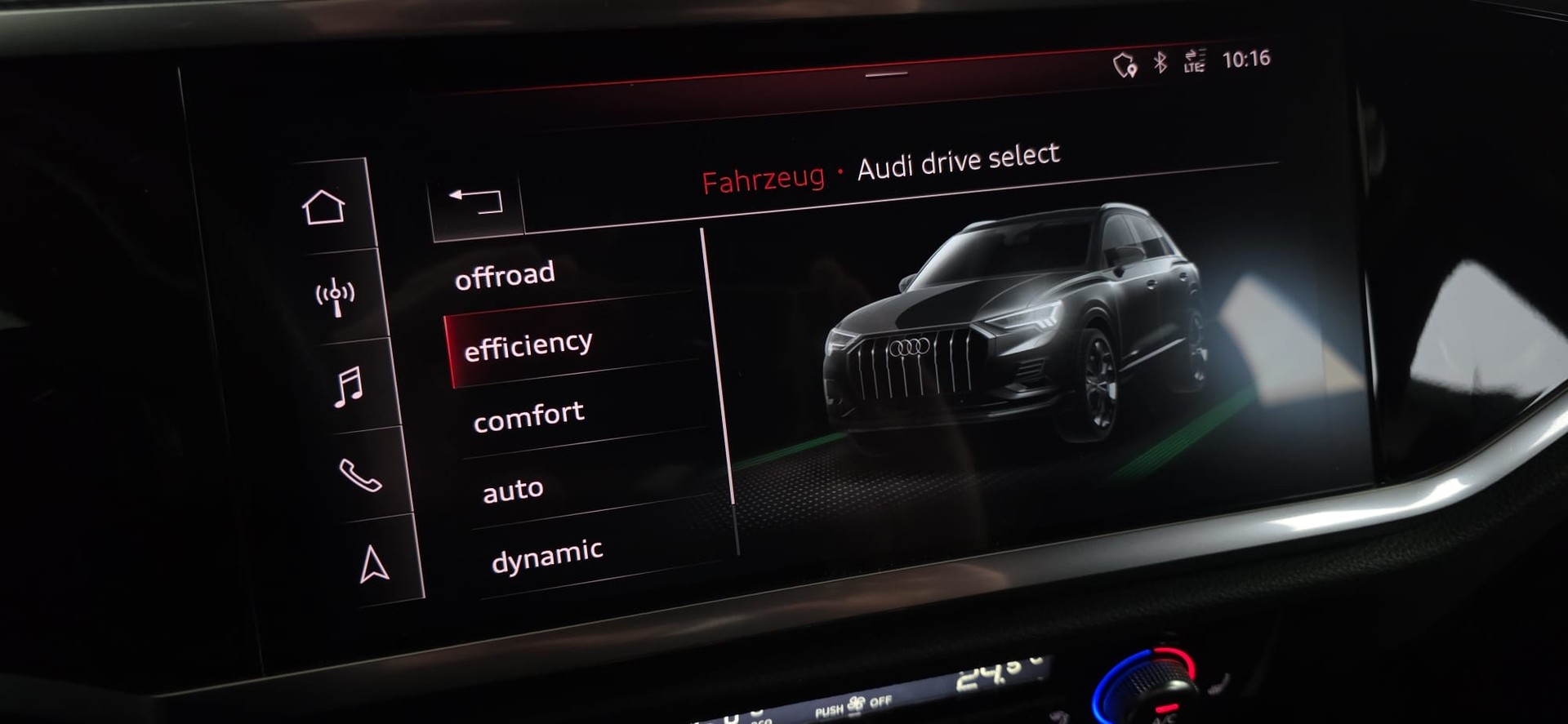 AUDI Q3 40 TDI S line quattro S-tronic *Standheizung*CH-Fahrzeug*-image-26