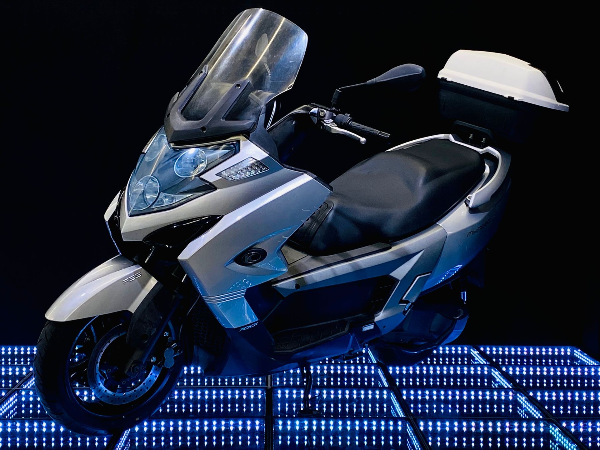 KYMCO Myroad 700 i Twin injection-showroom-element-1