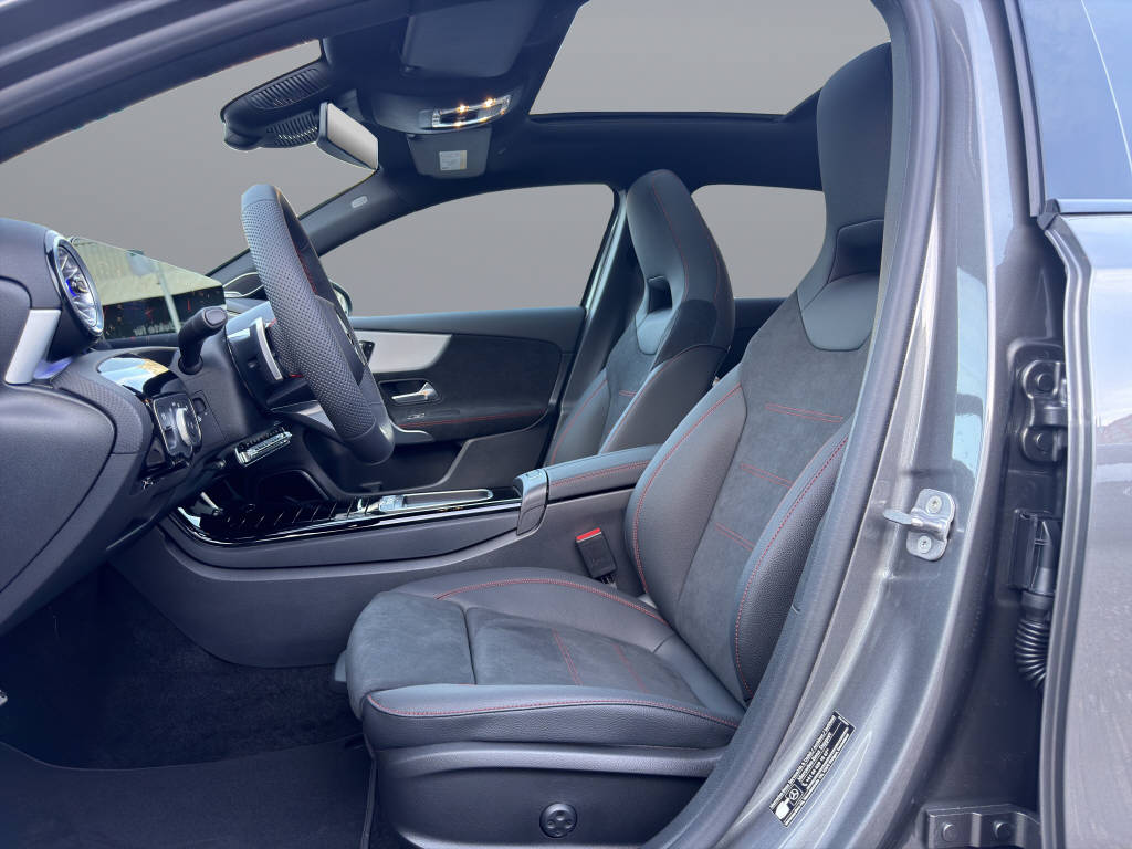 MERCEDES-BENZ A 220 AMG Line 4matic-image-7