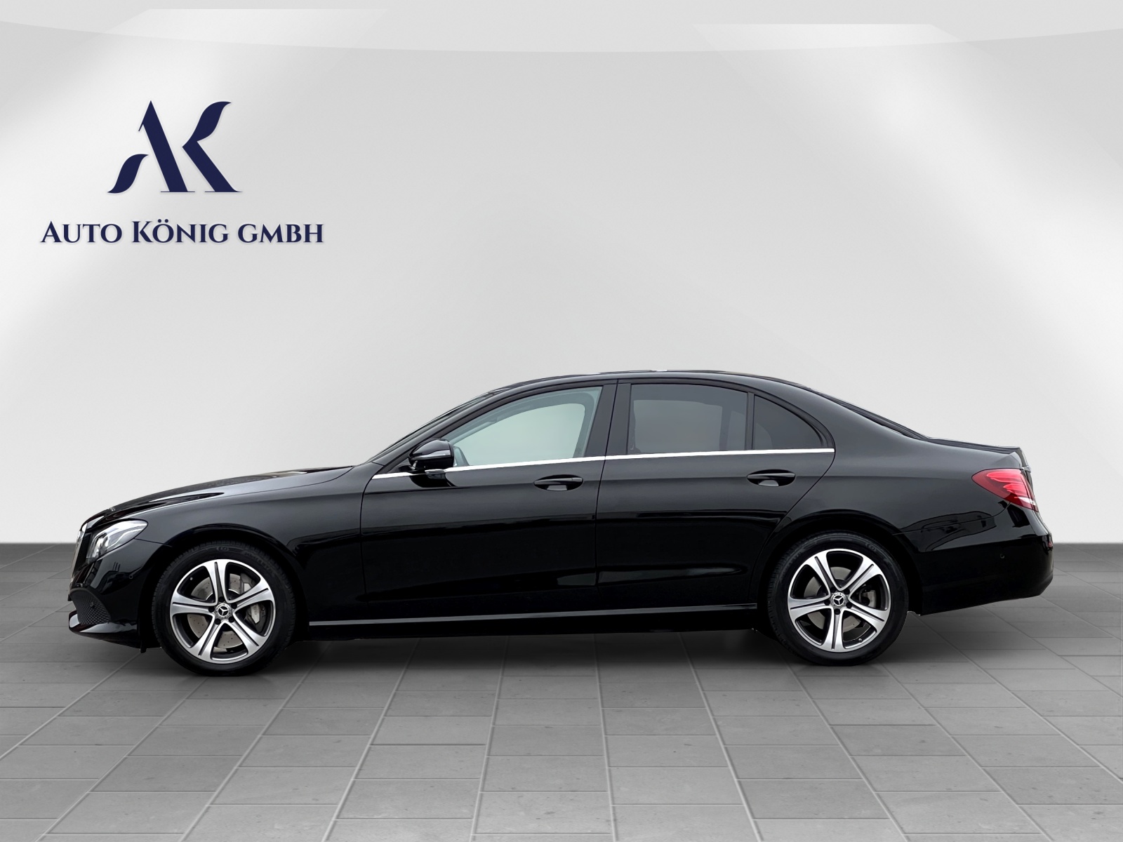 MERCEDES-BENZ E 400 d 4Matic Avantgarde 9G-Tronic-image-2