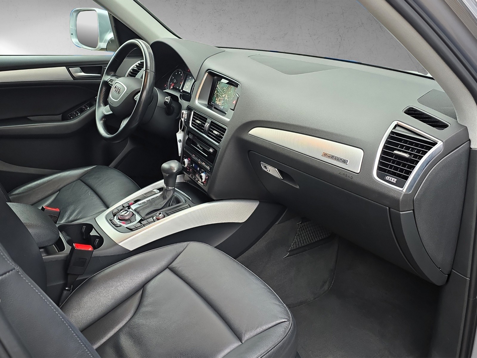 AUDI Q5 2.0 TFSI quattro tiptronic-image-7