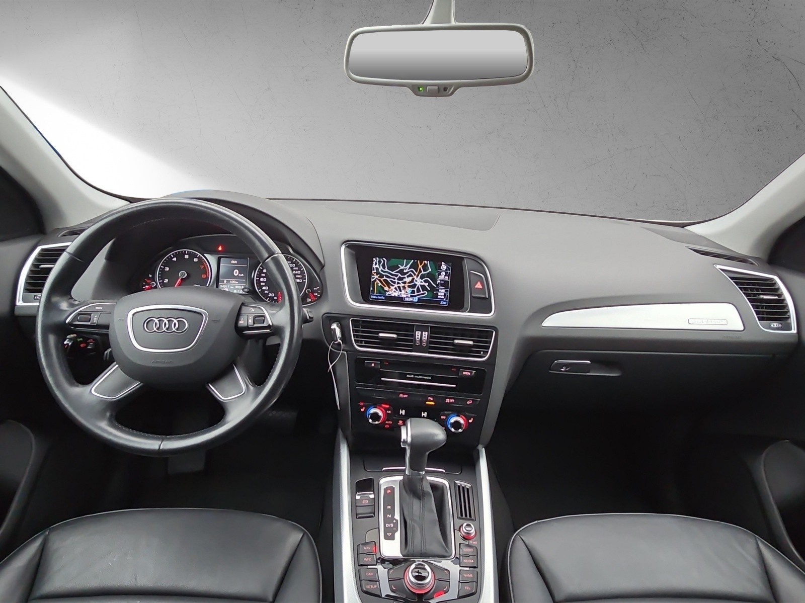 AUDI Q5 2.0 TFSI quattro tiptronic-image-8