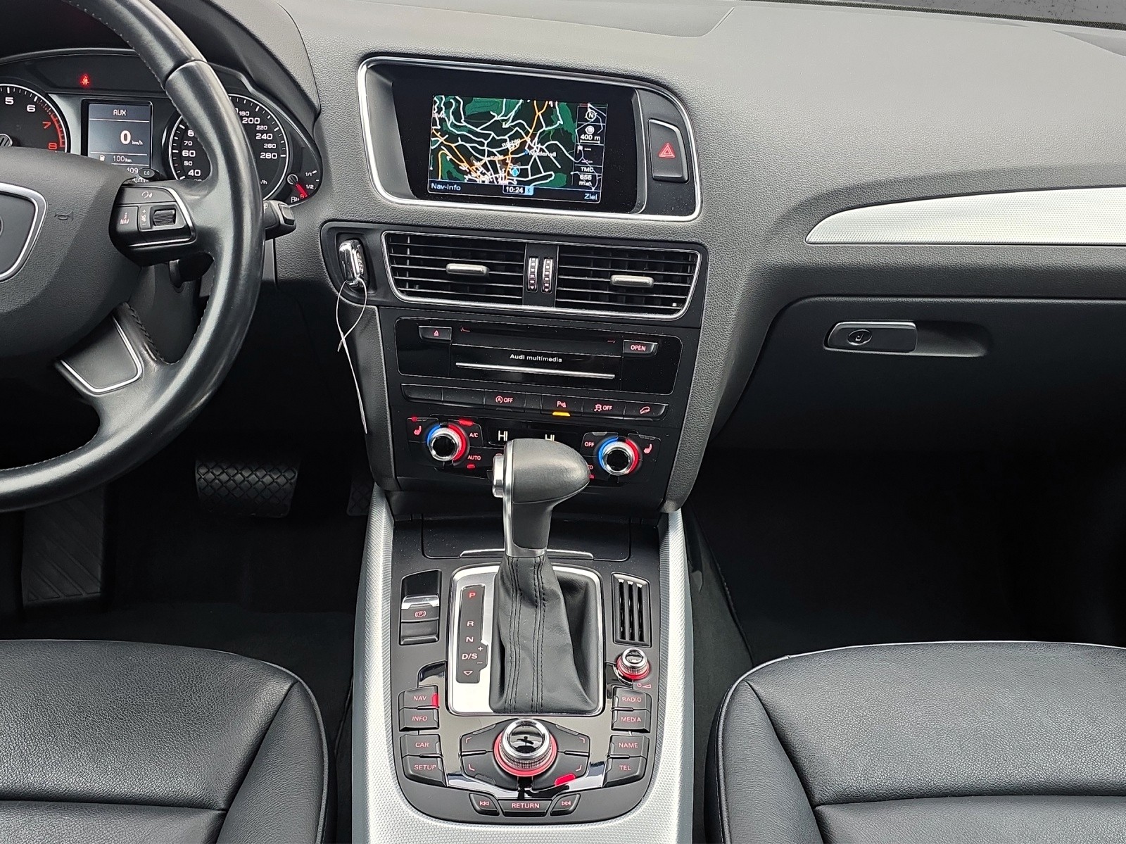 AUDI Q5 2.0 TFSI quattro tiptronic-image-9