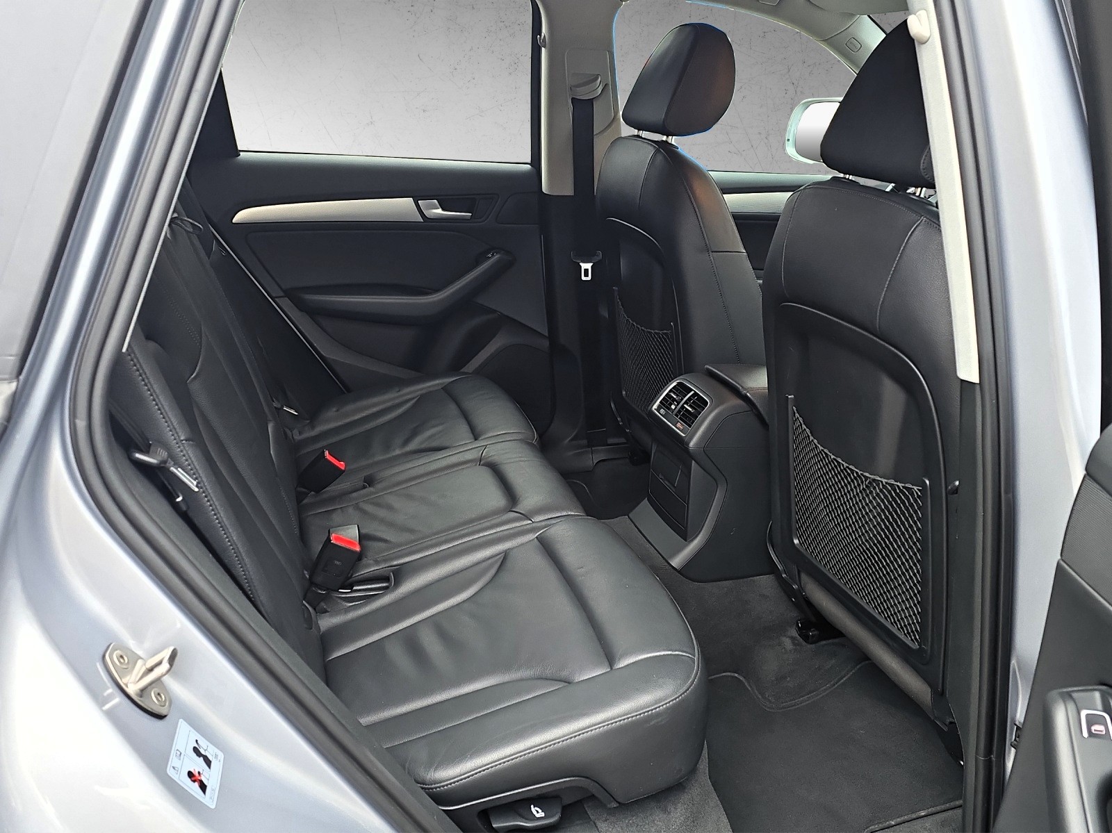 AUDI Q5 2.0 TFSI quattro tiptronic-image-12