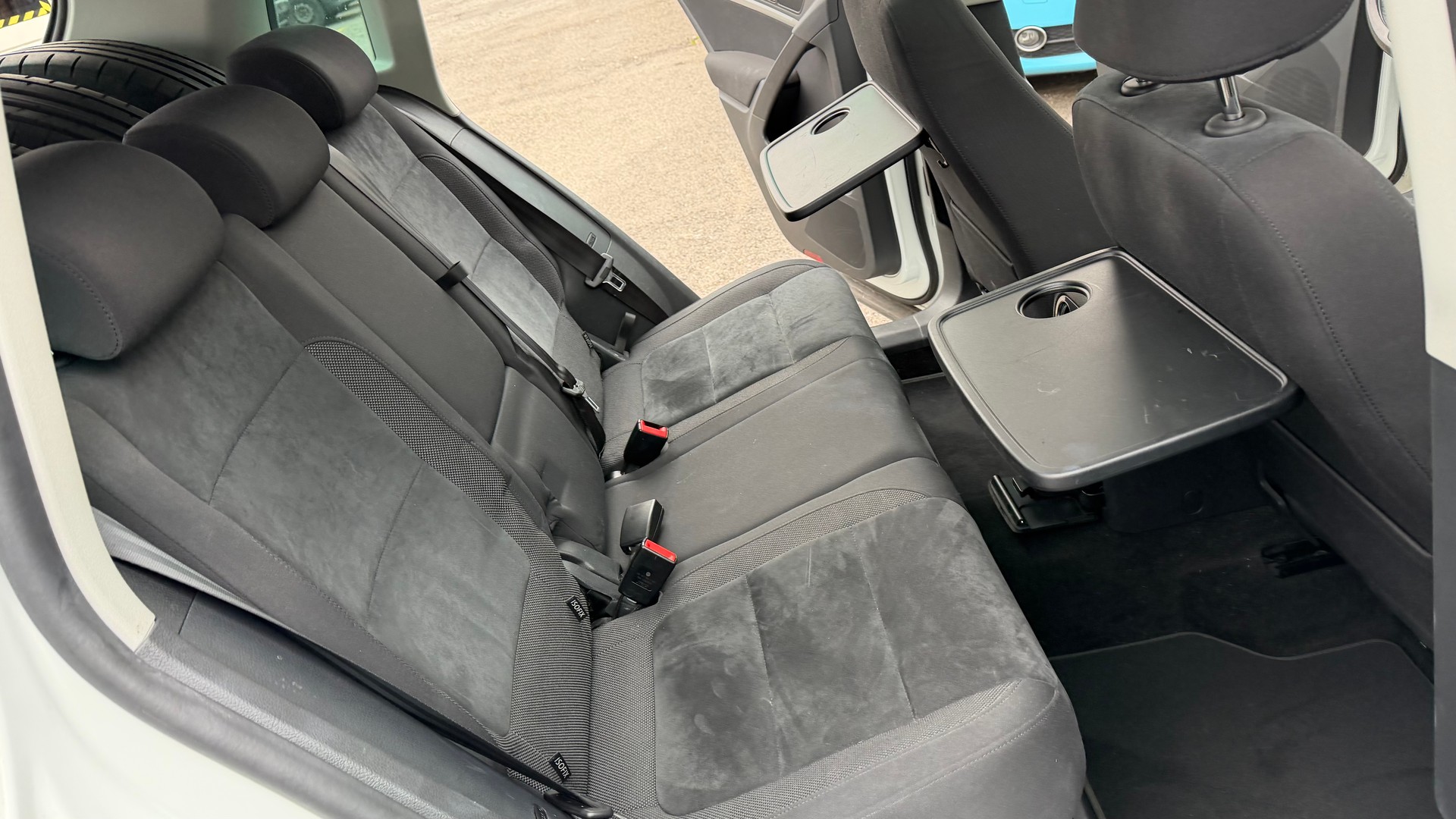 VW Tiguan 2.0 TDI BlueMotion Sport&Style 4Motion DSG-image-12