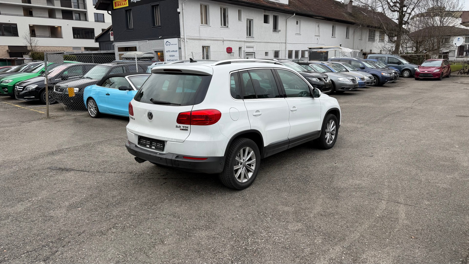 VW Tiguan 2.0 TDI BlueMotion Sport&Style 4Motion DSG-image-3