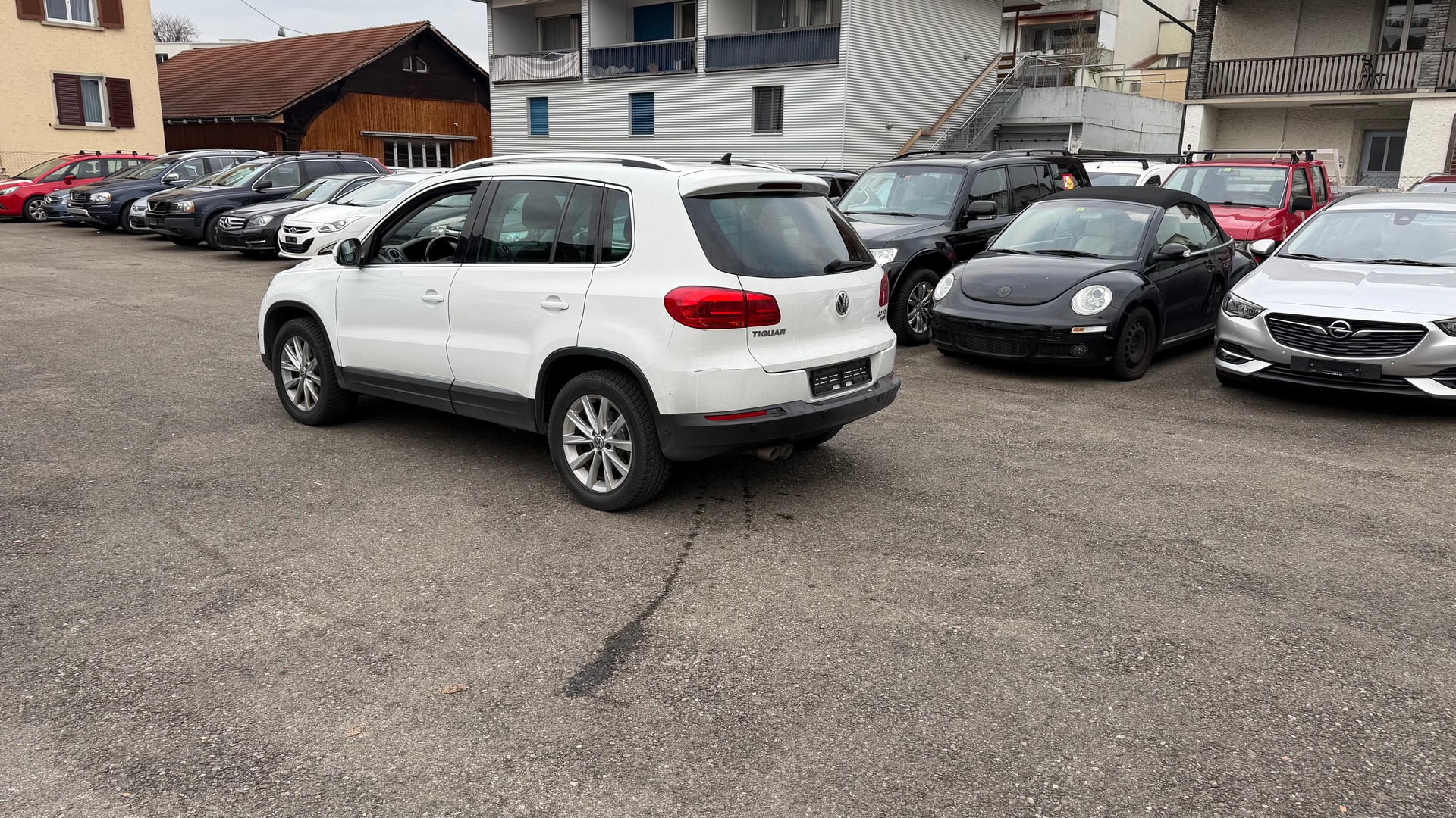VW Tiguan 2.0 TDI BlueMotion Sport&Style 4Motion DSG-image-2