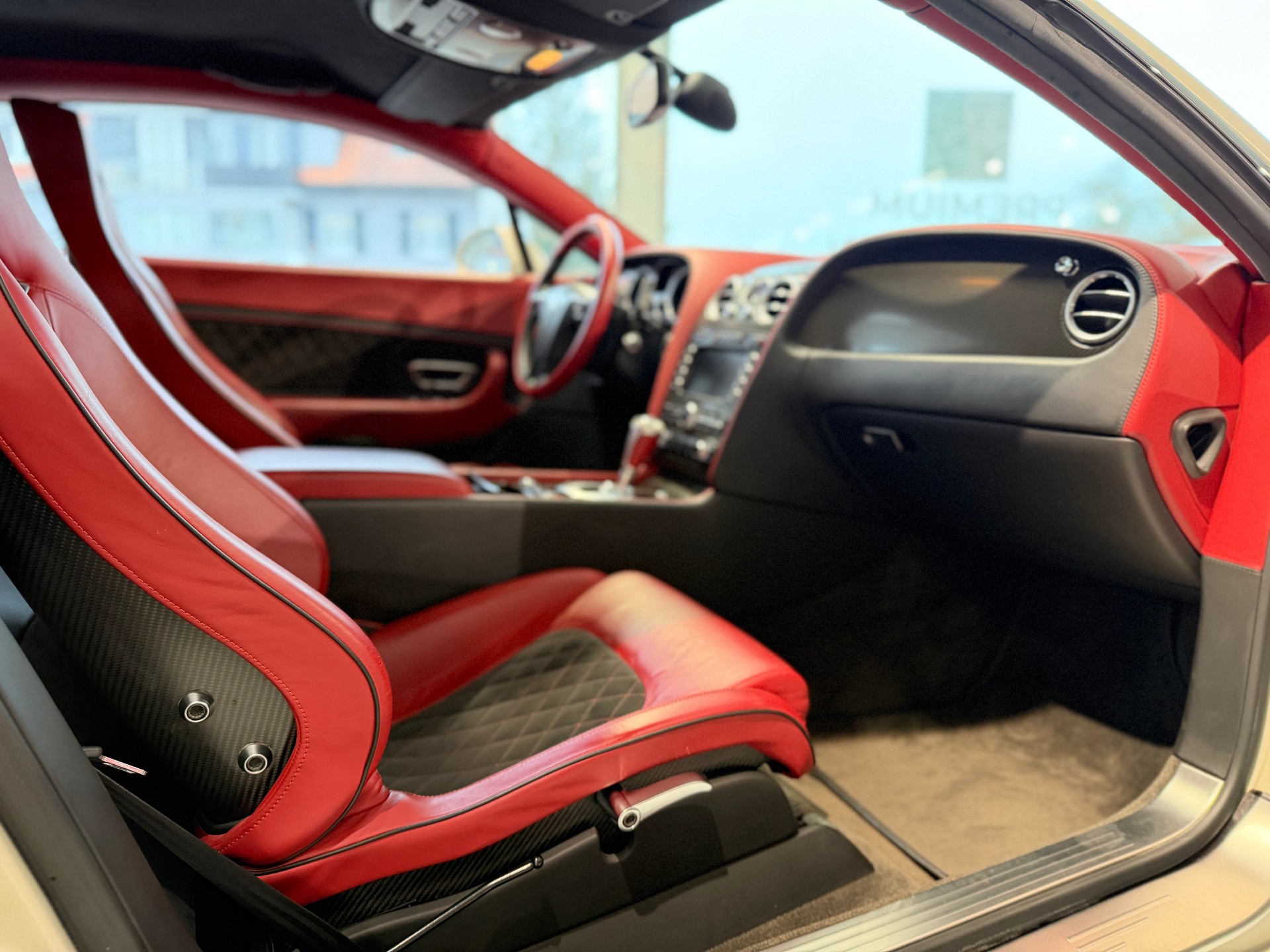 BENTLEY Continental Supersports 6.0 W12-image-17