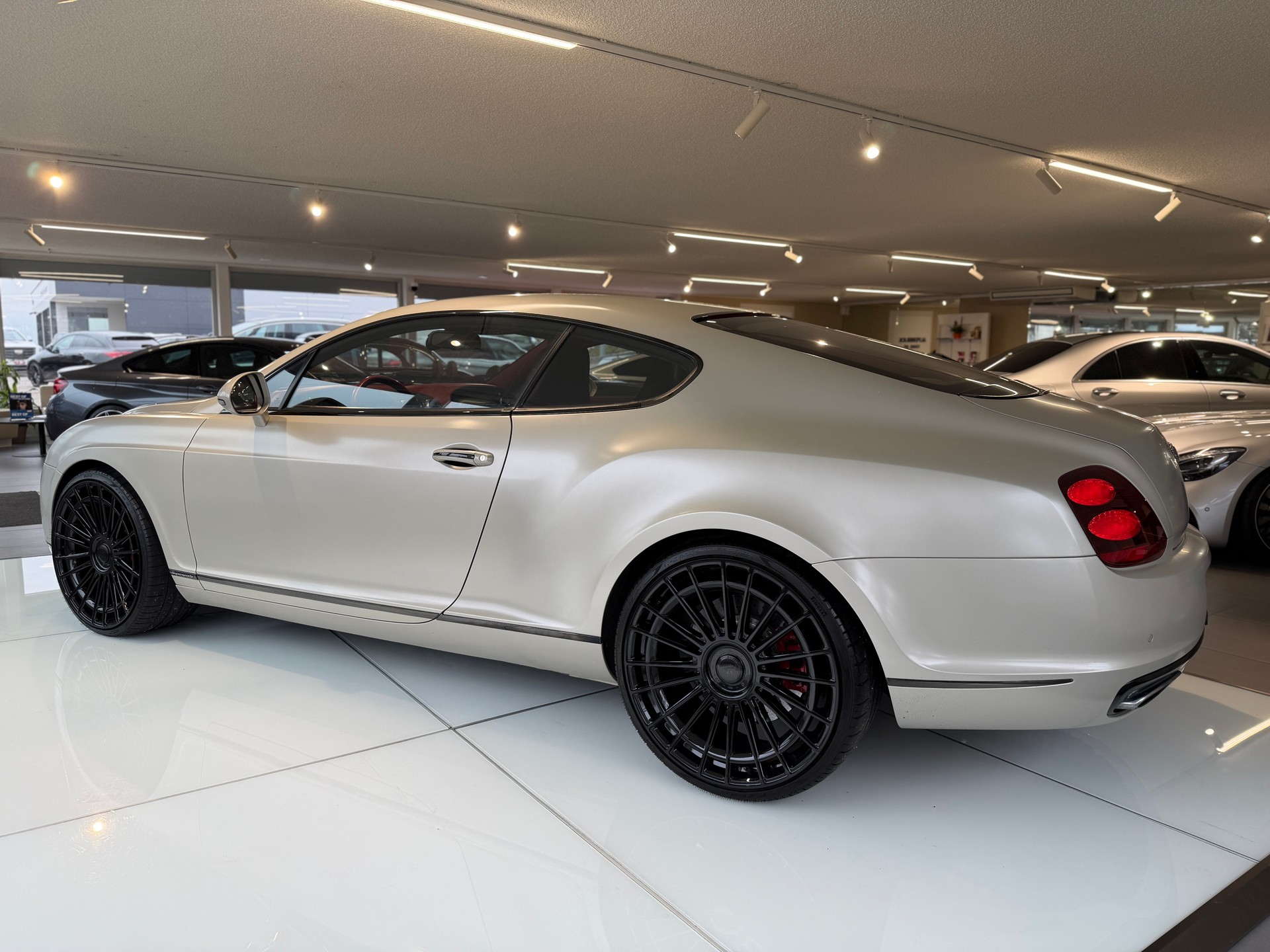 BENTLEY Continental Supersports 6.0 W12-image-9