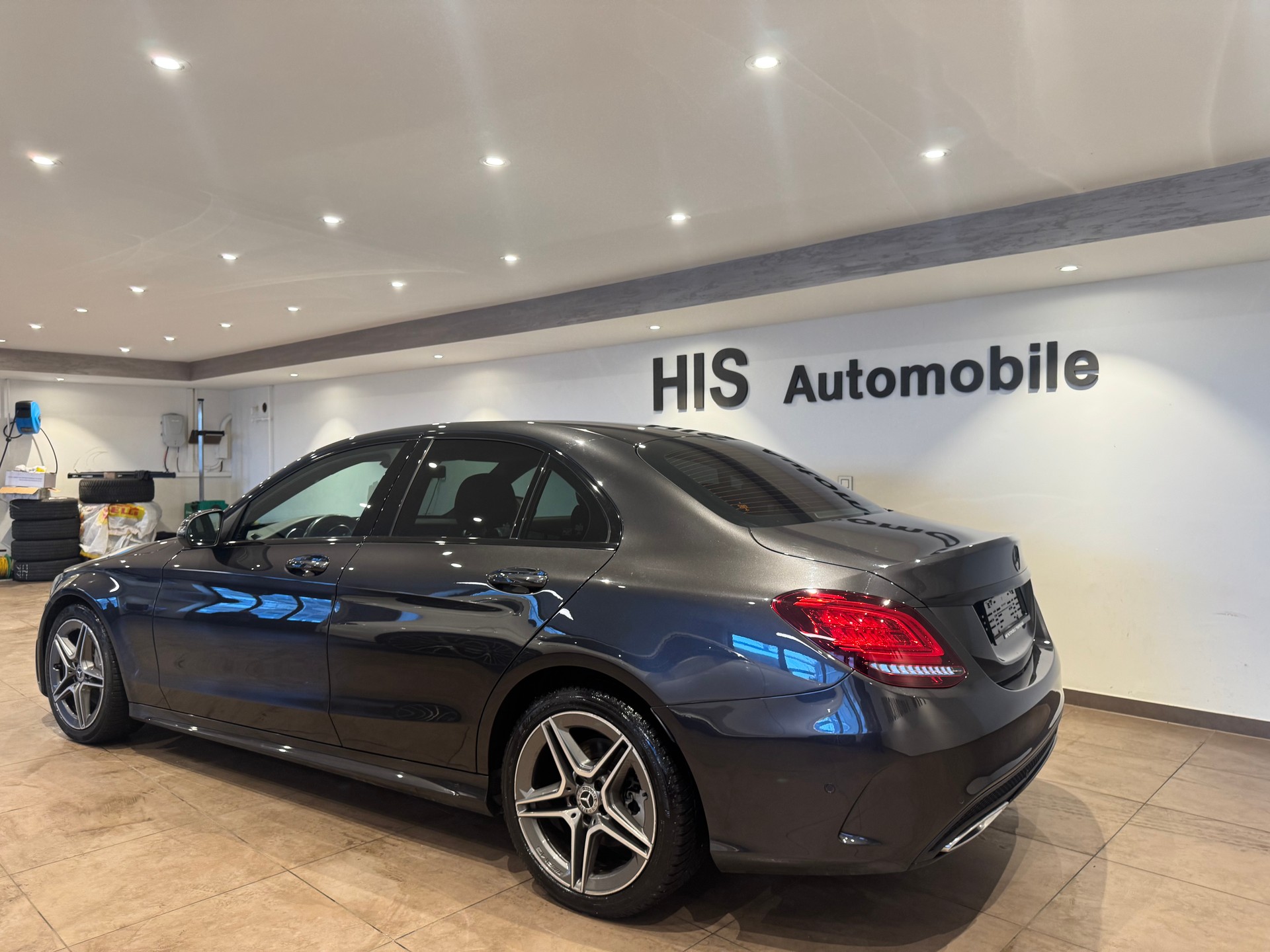 MERCEDES-BENZ C 220 d AMG Line-image-2