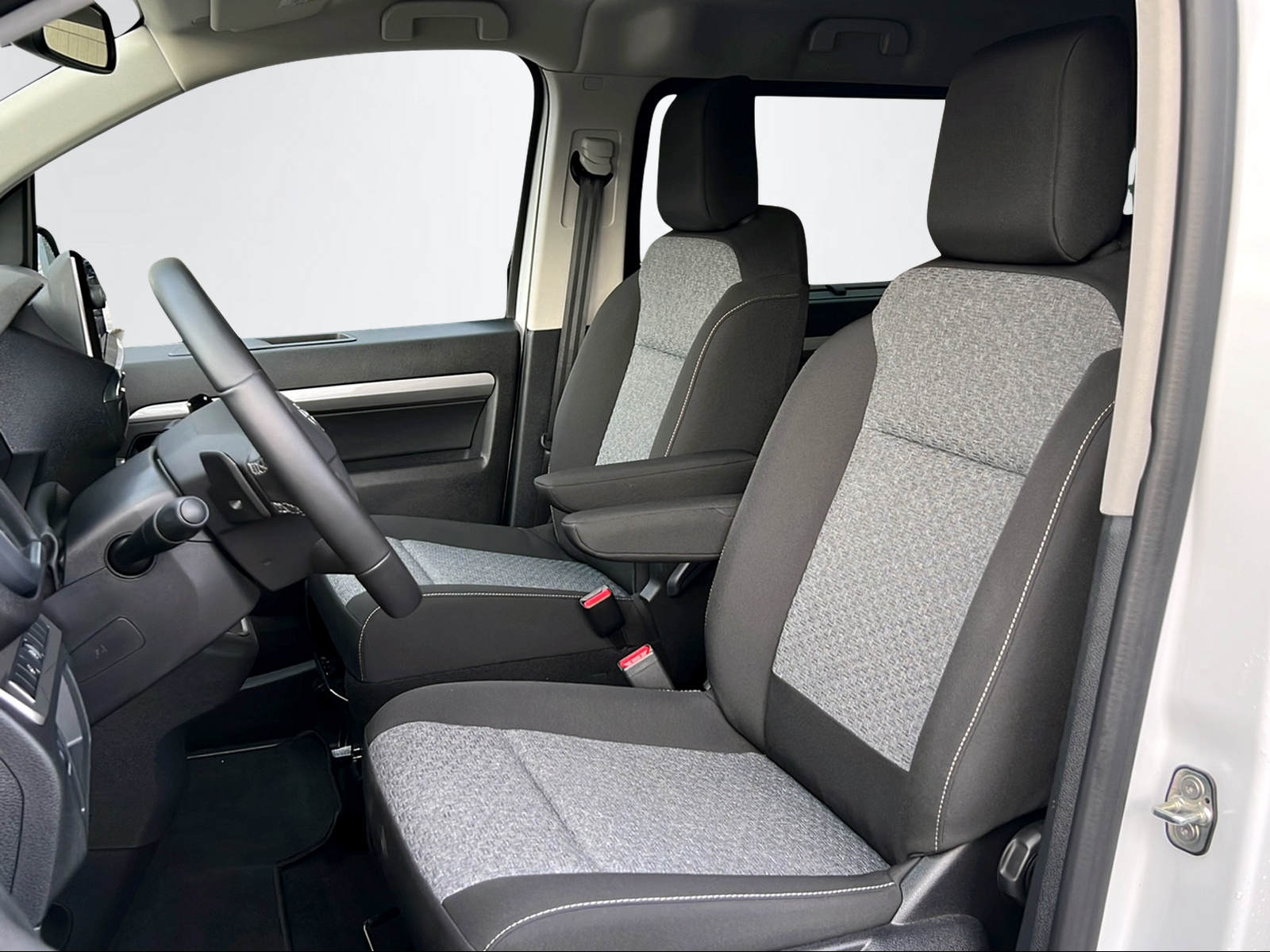 TOYOTA PROACE Verso L1 2.0 D Trend-image-14