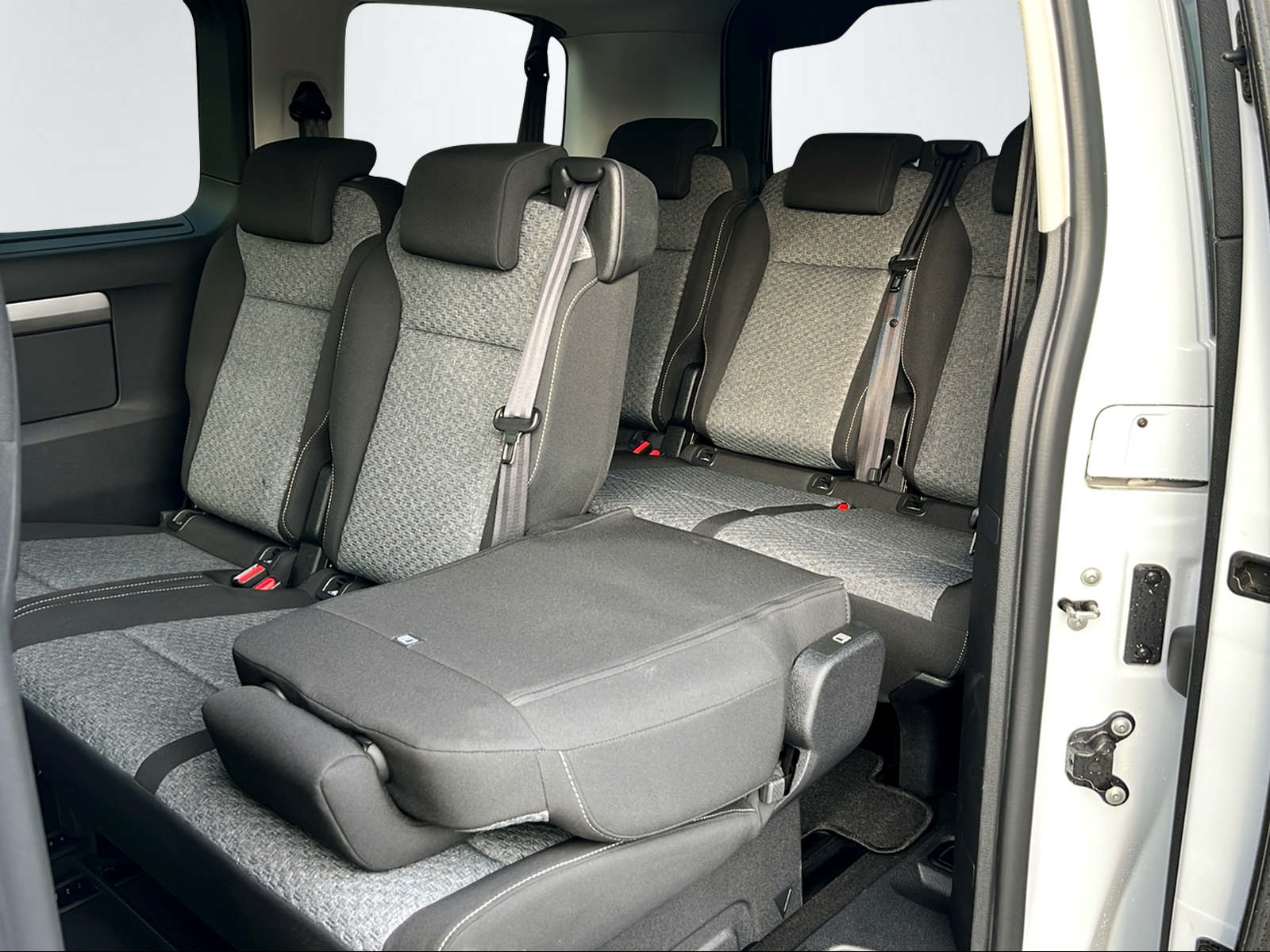 TOYOTA PROACE Verso L1 2.0 D Trend-image-15