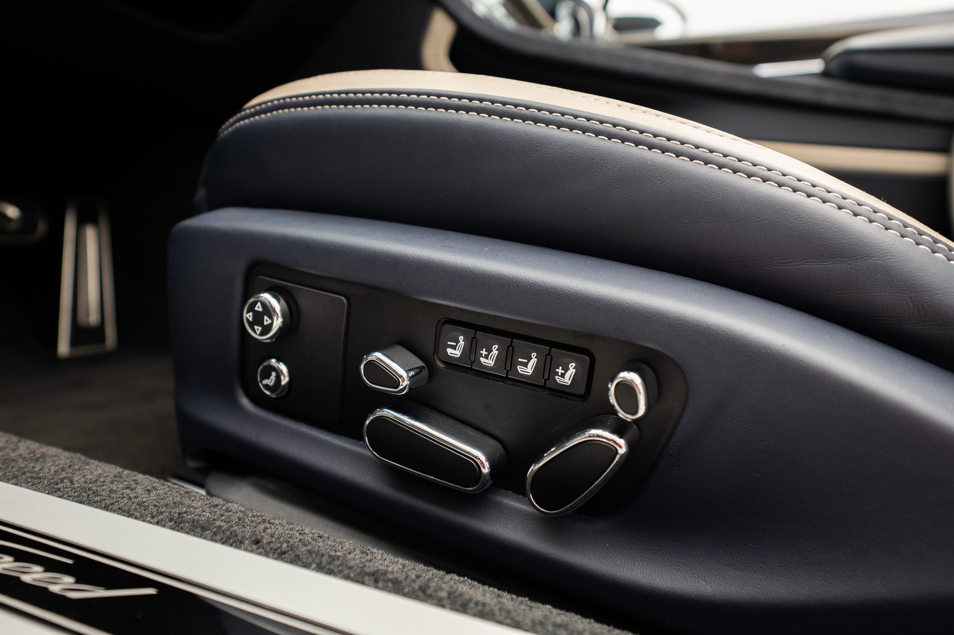 BENTLEY Continental GTC 6.0 W12 Speed-image-9