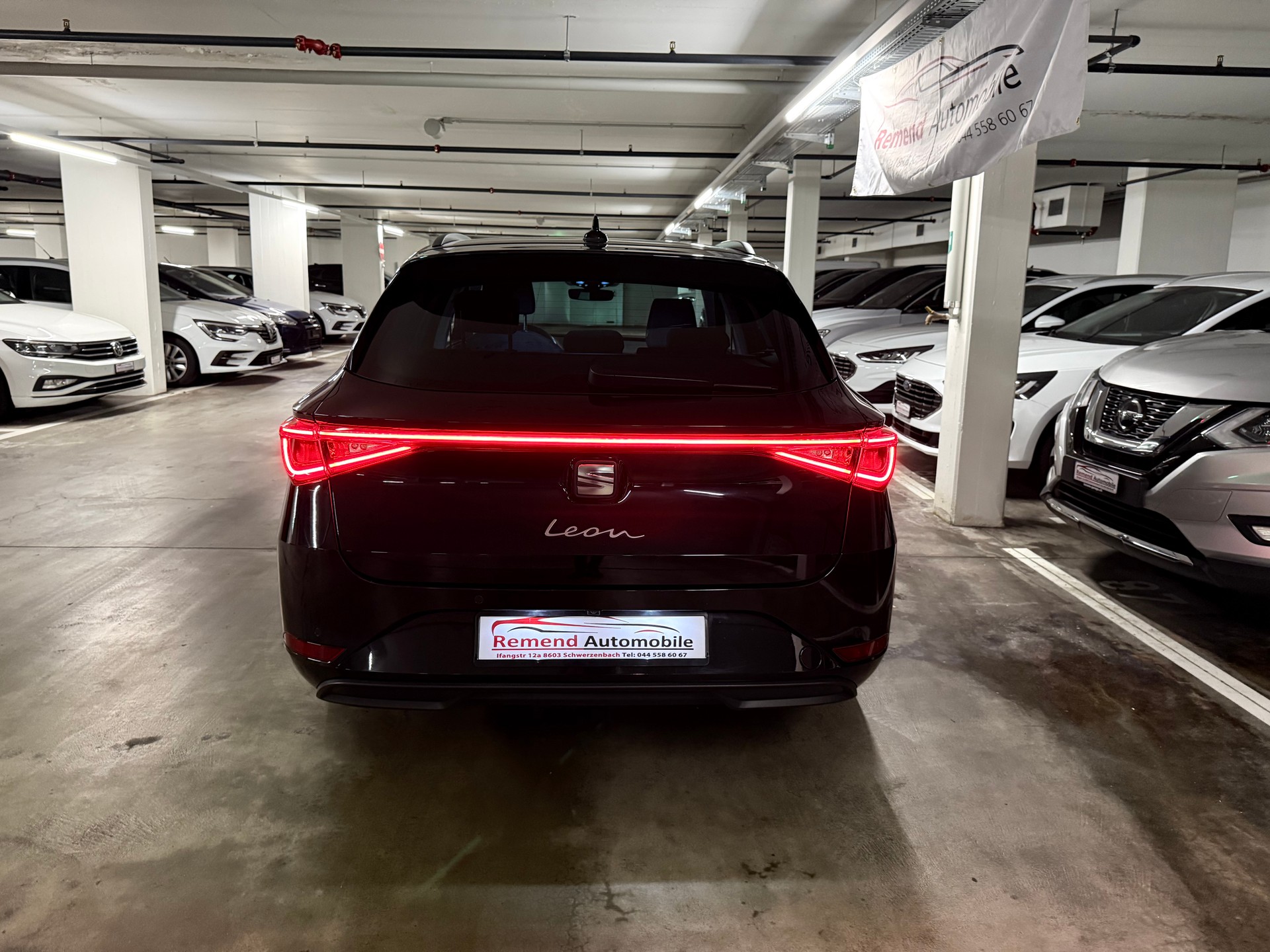 SEAT Leon ST 1.5 eTSI mHEV DSG Style-image-6