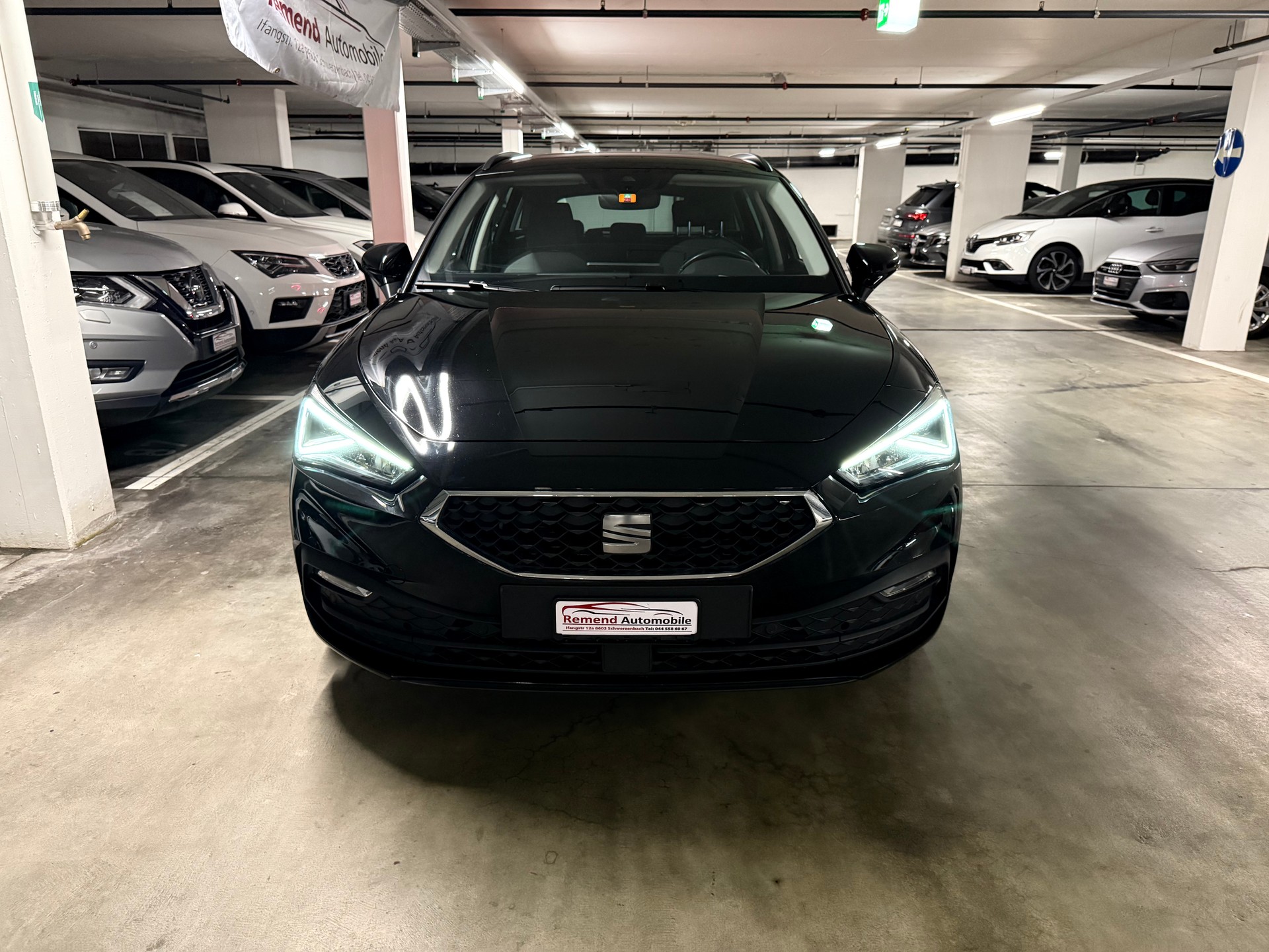SEAT Leon ST 1.5 eTSI mHEV DSG Style-image-2