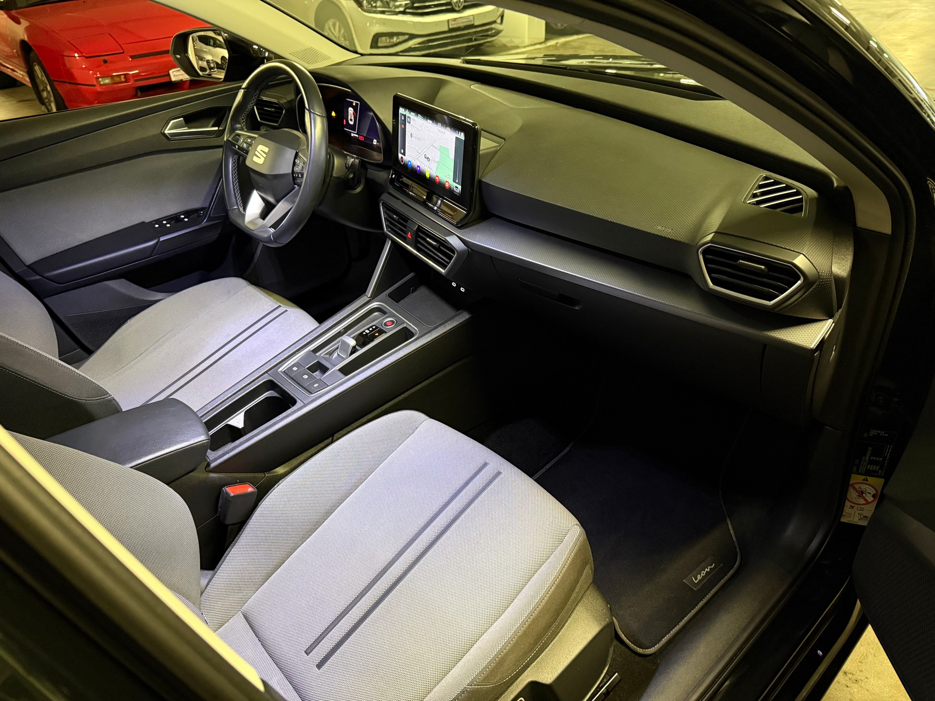 SEAT Leon ST 1.5 eTSI mHEV DSG Style-image-9