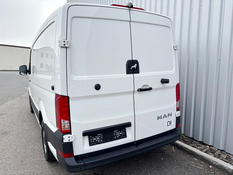 MAN TGE 3.140 4x2F SB-image-9