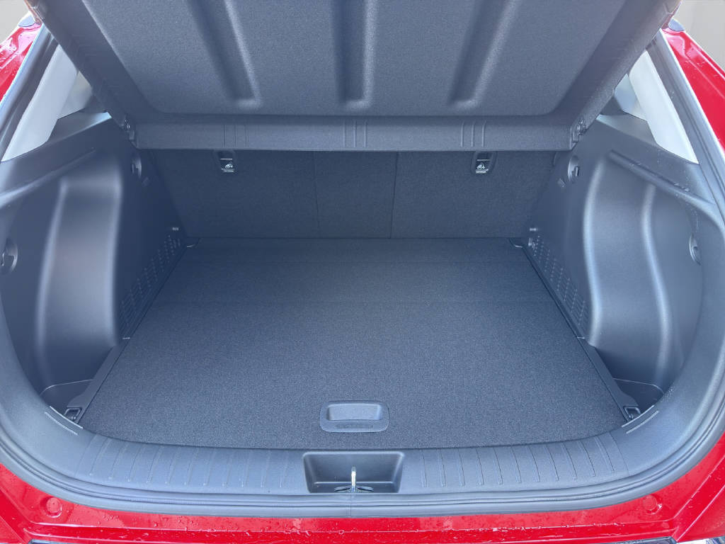 HYUNDAI Kona Electric Origo 65kWh-image-8