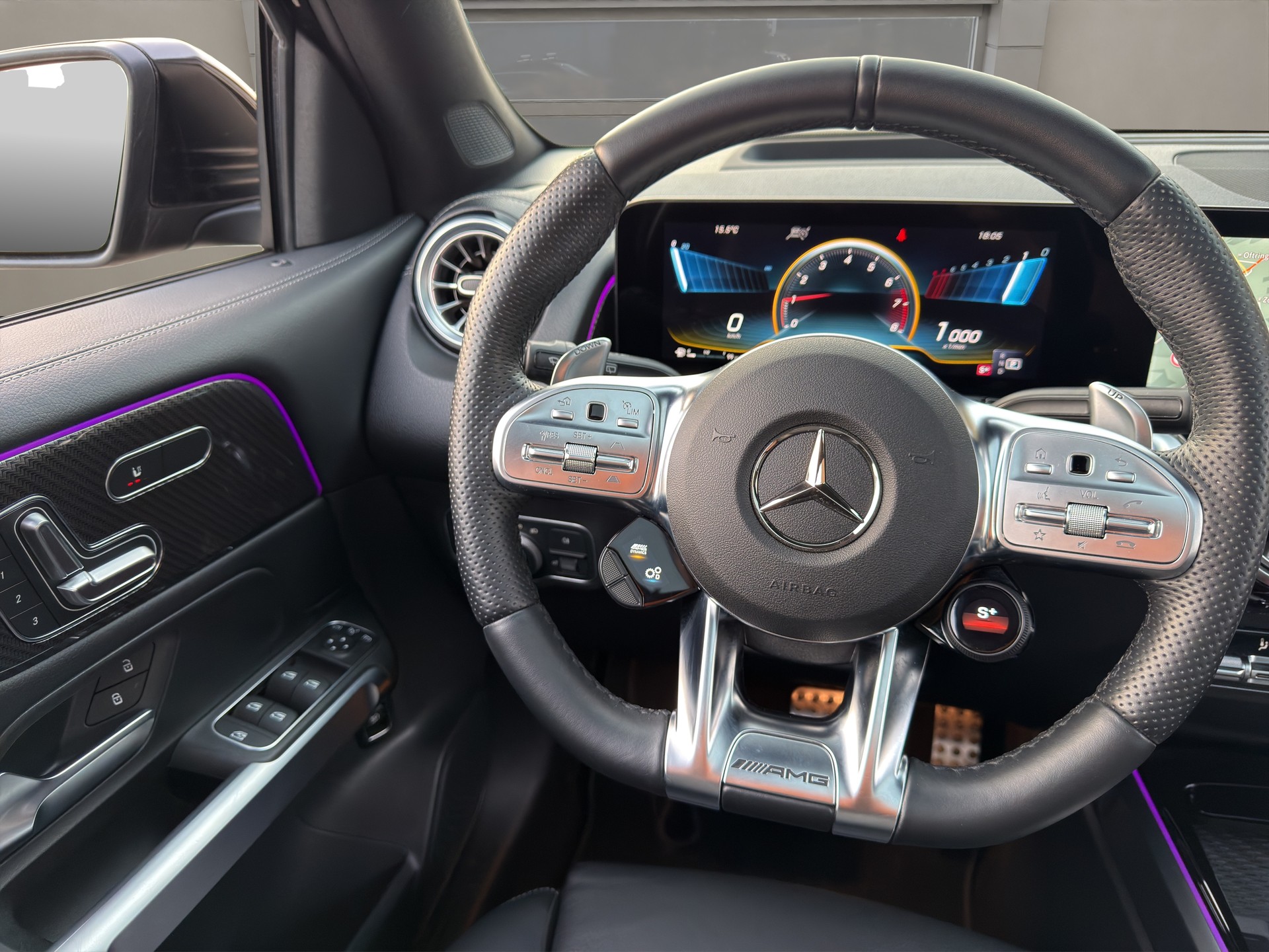 MERCEDES-BENZ GLB 35 AMG 4Matic 8G-Tronic-image-13