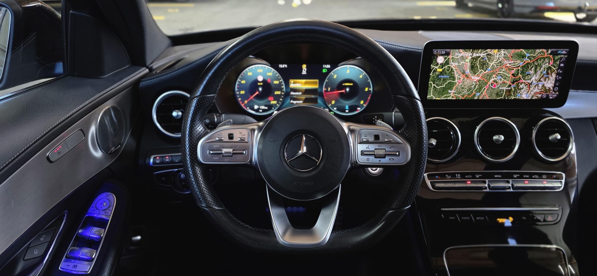MERCEDES-BENZ C 220 d Swiss Star AMG Line 4Matic 9G-Tronic-image-12