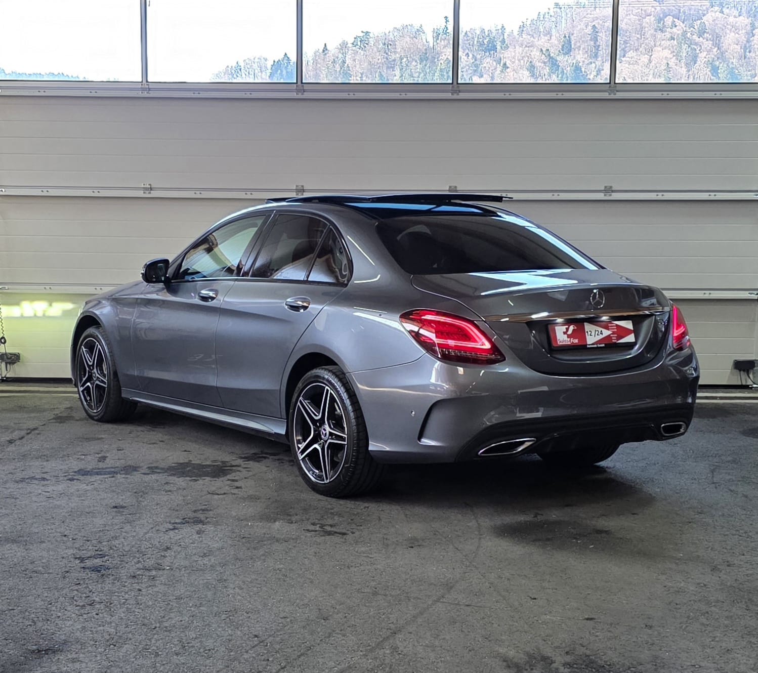 MERCEDES-BENZ C 220 d Swiss Star AMG Line 4Matic 9G-Tronic-image-2