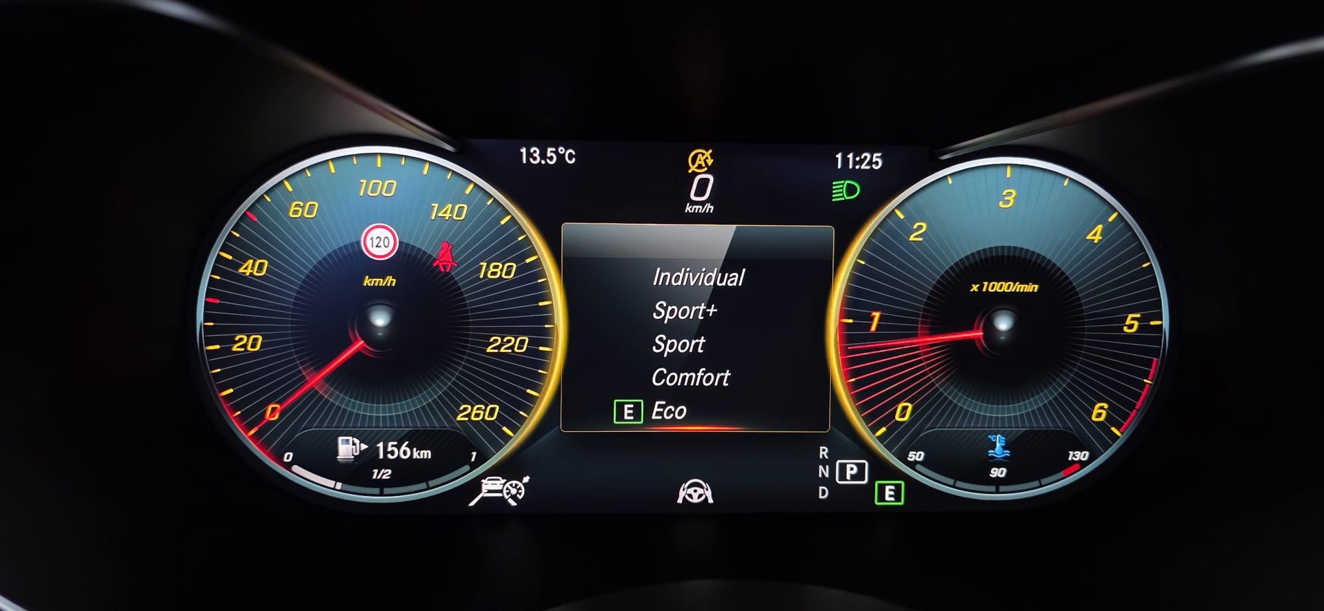 MERCEDES-BENZ C 220 d Swiss Star AMG Line 4Matic 9G-Tronic-image-14