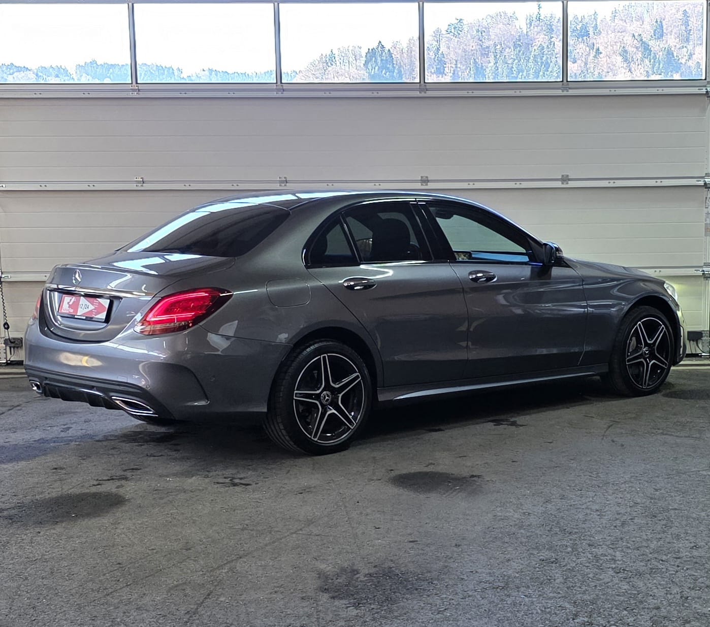 MERCEDES-BENZ C 220 d Swiss Star AMG Line 4Matic 9G-Tronic-image-4