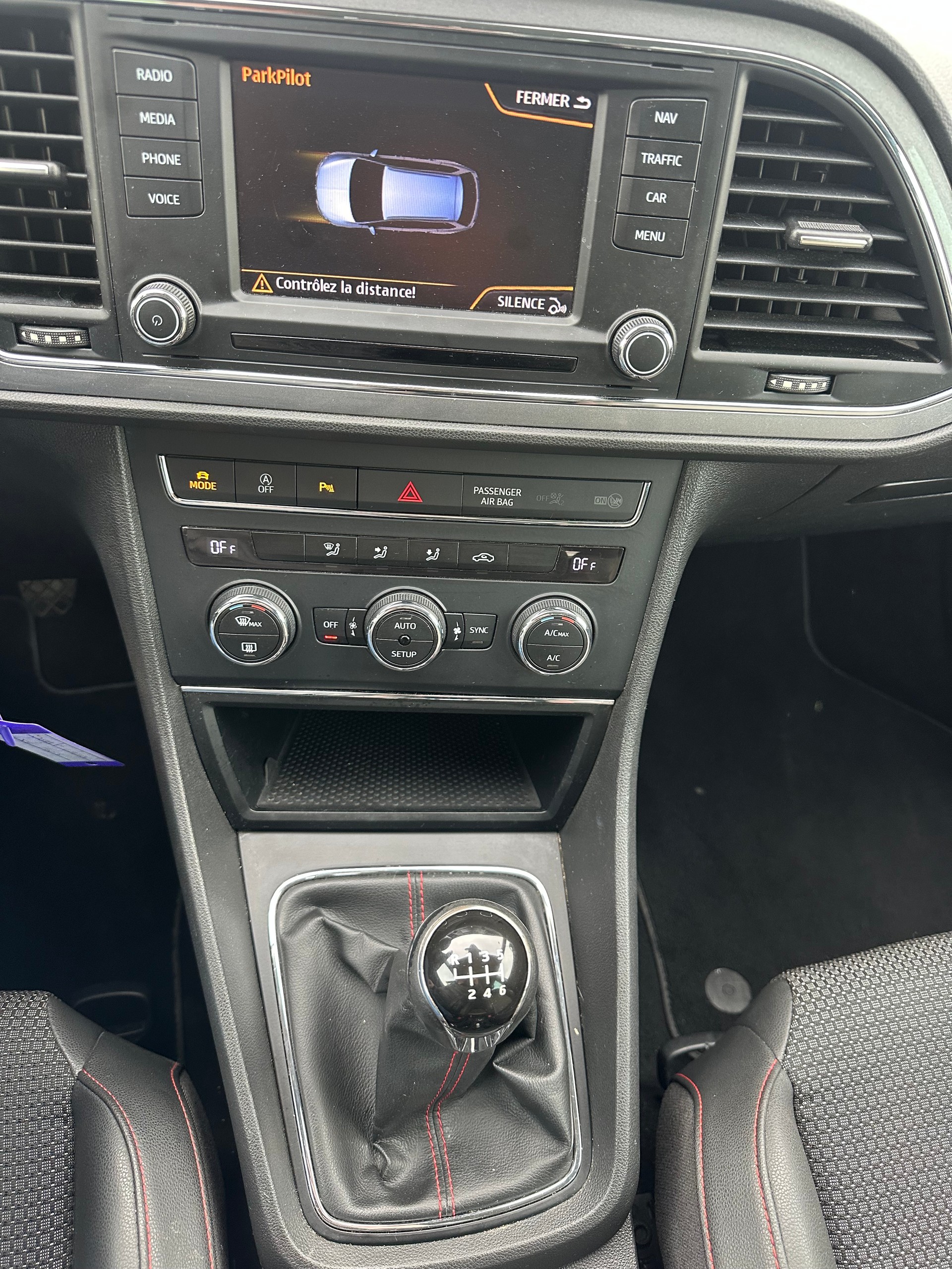 SEAT Leon ST 2.0 TDI FR 4Drive-image-12