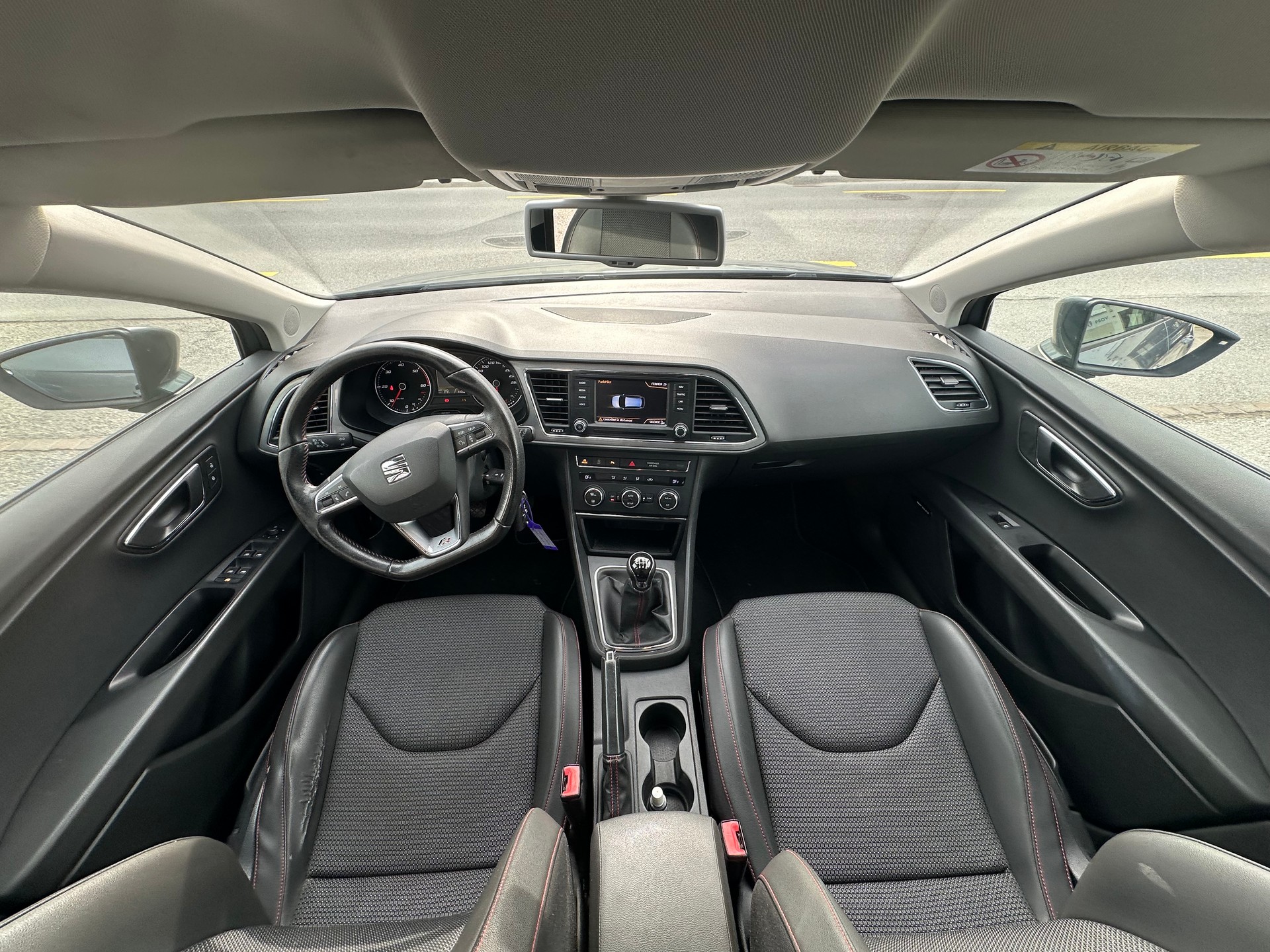 SEAT Leon ST 2.0 TDI FR 4Drive-image-6