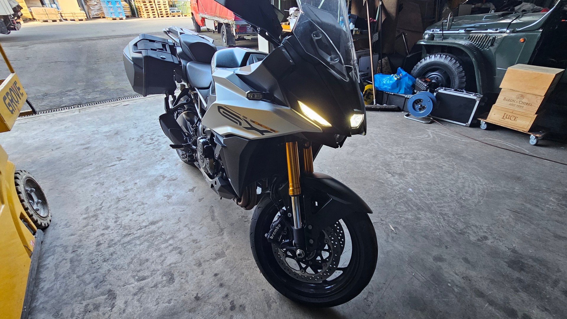 SUZUKI GSX-S 1000 GX Travel