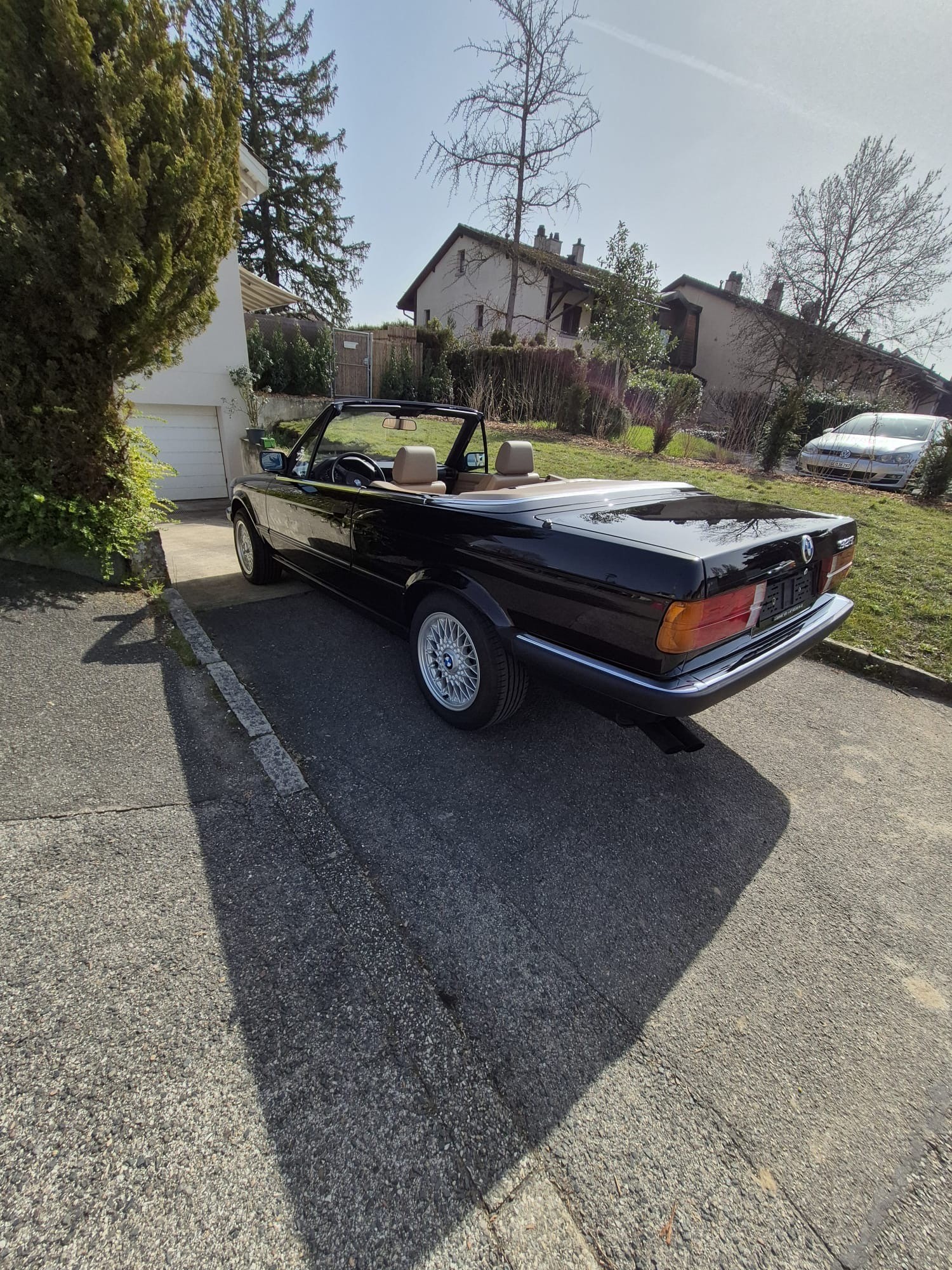 BMW 325i Cabrio-image-2
