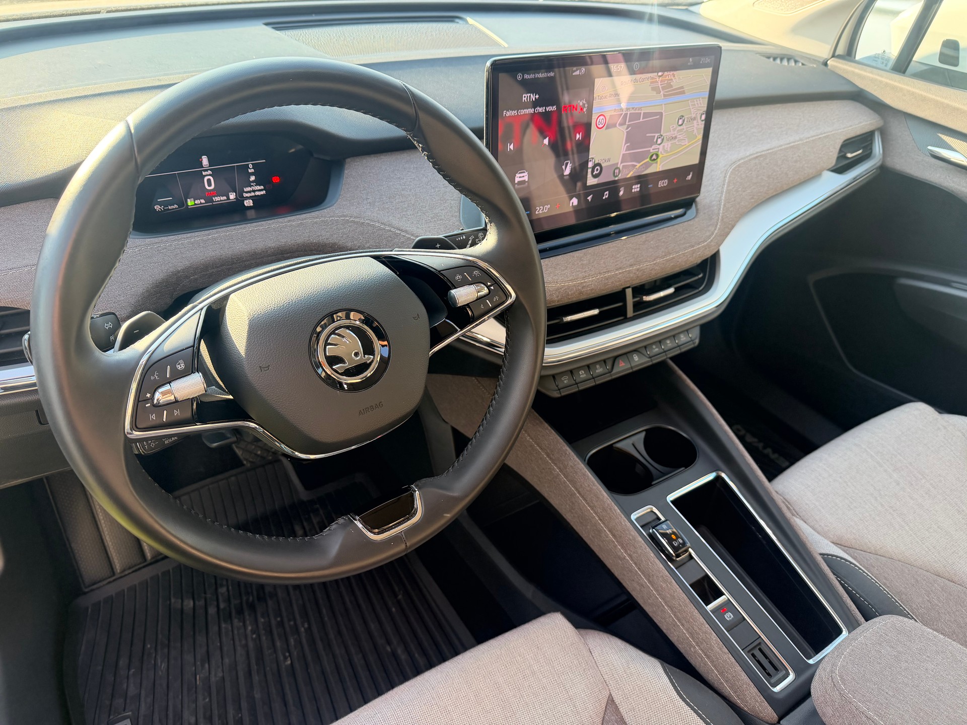 SKODA Enyaq iV 60-image-6