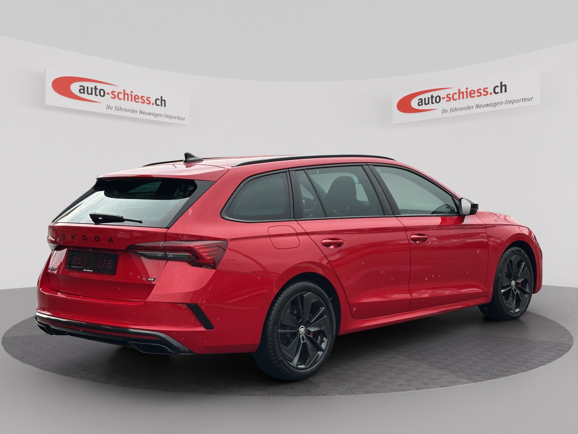 SKODA Octavia RS 2.0 TSI Black DSG-image-4
