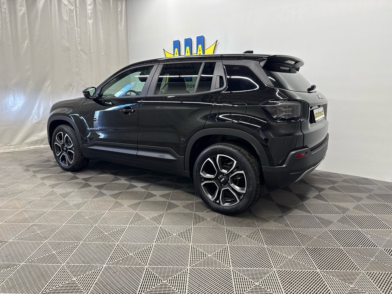 JEEP Avenger 1.2 Turbo MHEV Summit Sky-image-1