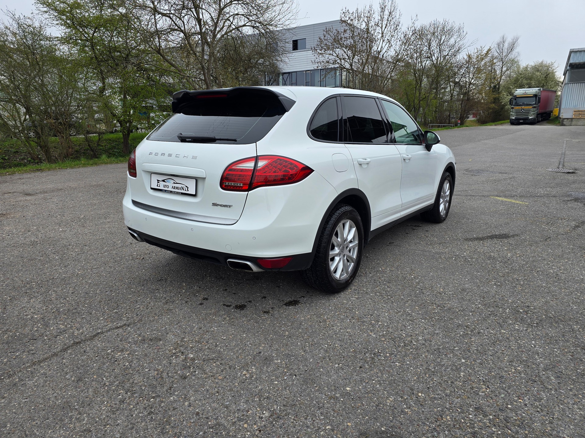 PORSCHE Cayenne Diesel-image-4