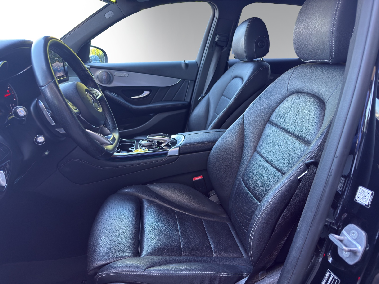 Image MERCEDES-BENZ GLC-250 GLC 250 AMG Line 4Matic