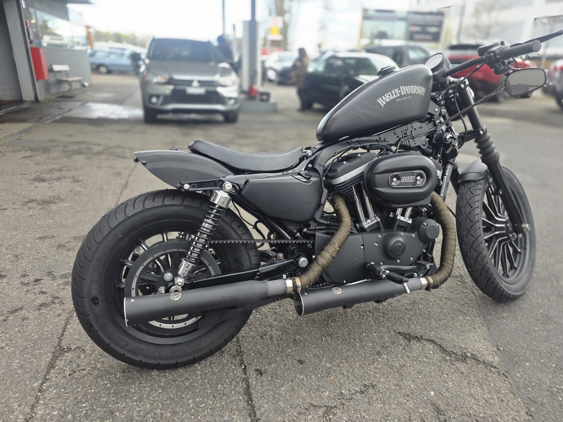 HARLEY-DAVIDSON XL 883 N Sportster Iron (25kW)-image-4