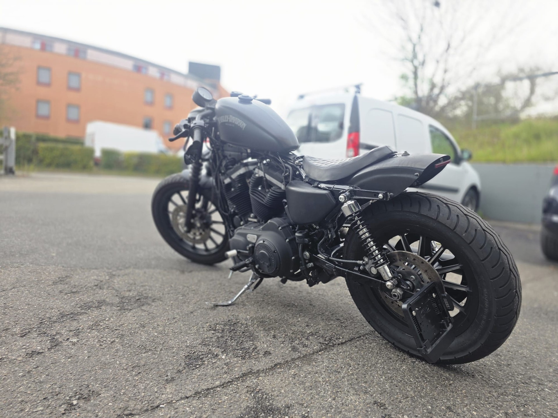 HARLEY-DAVIDSON XL 883 N Sportster Iron (25kW)-image-2
