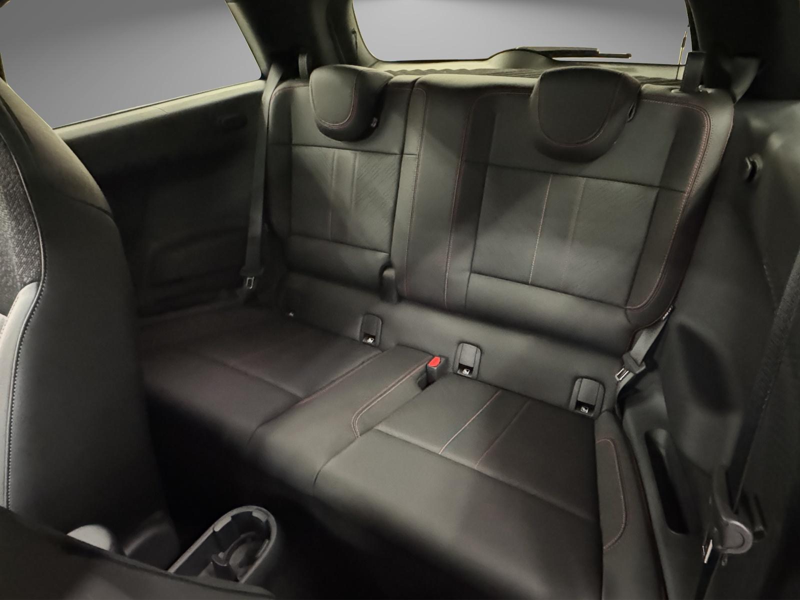 MINI J01 John Cooper Works-image-13