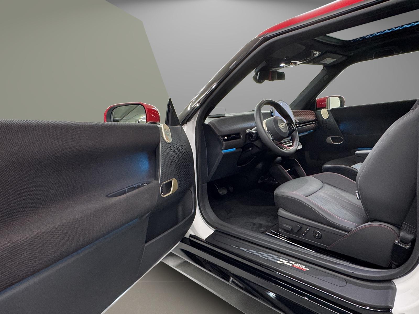 MINI J01 John Cooper Works-image-11
