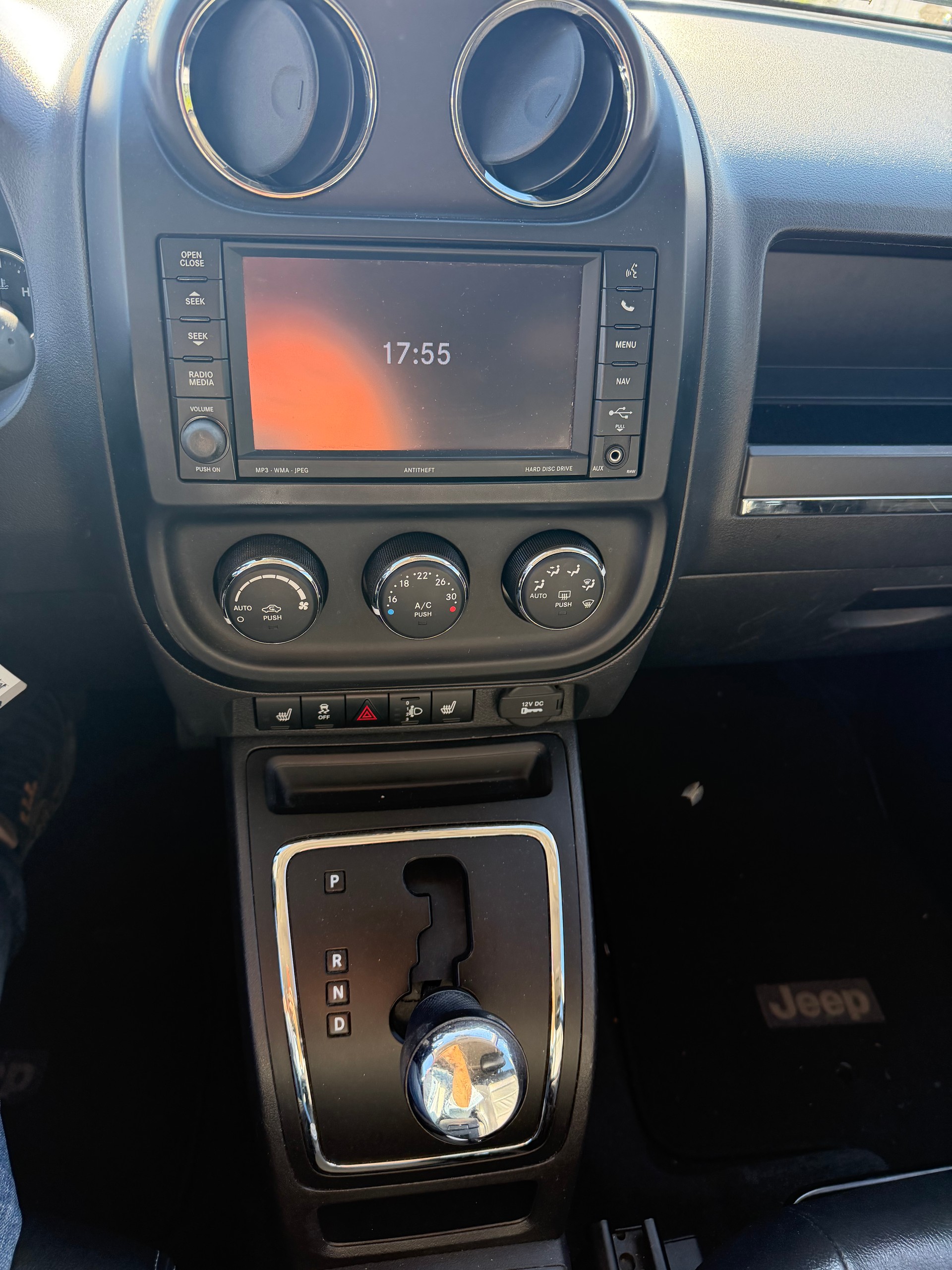 JEEP Compass 2.4 Limited CVT-image-6