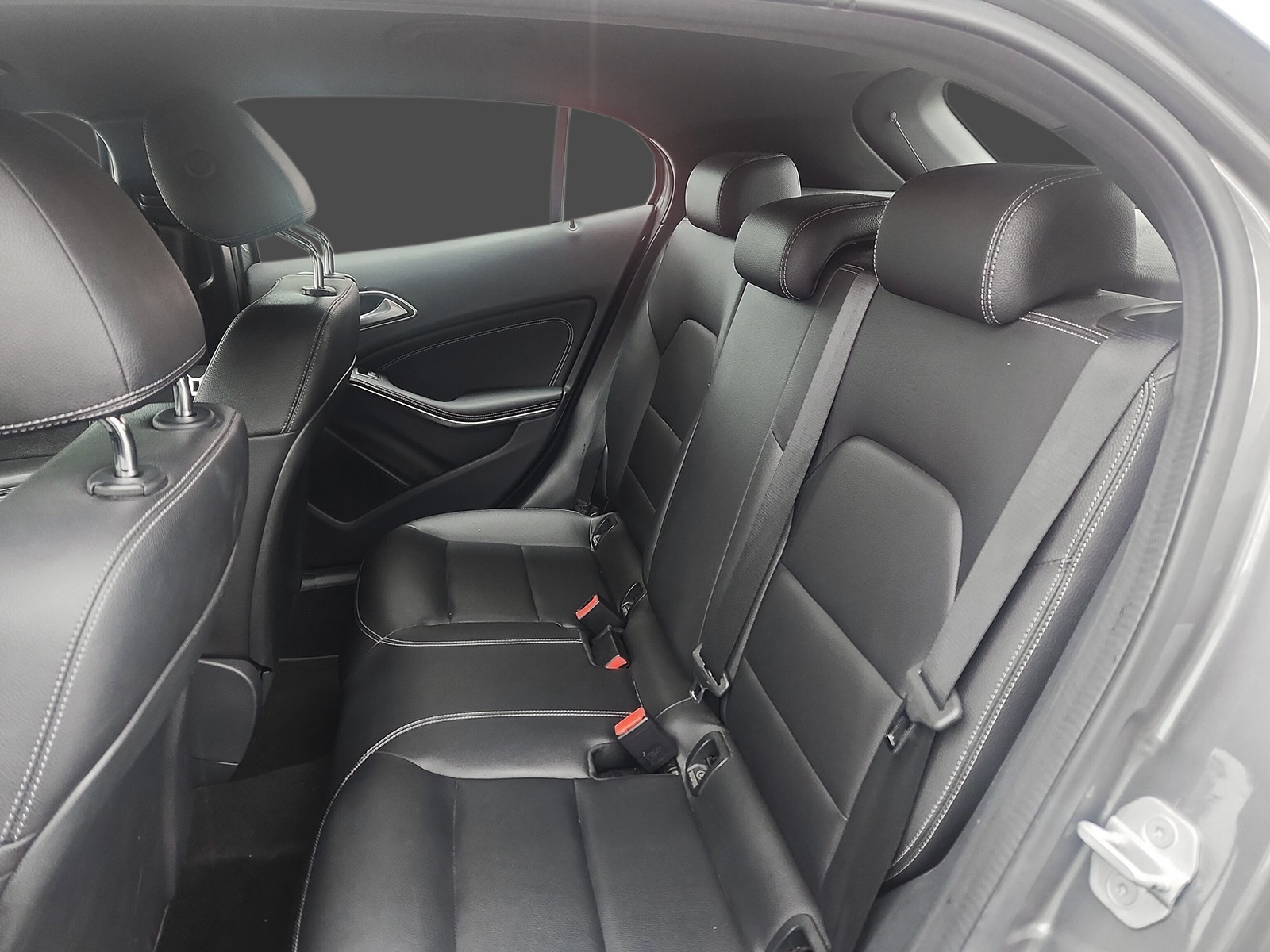 MERCEDES-BENZ GLA 220 d Style 4Matic 7G-DCT-image-6