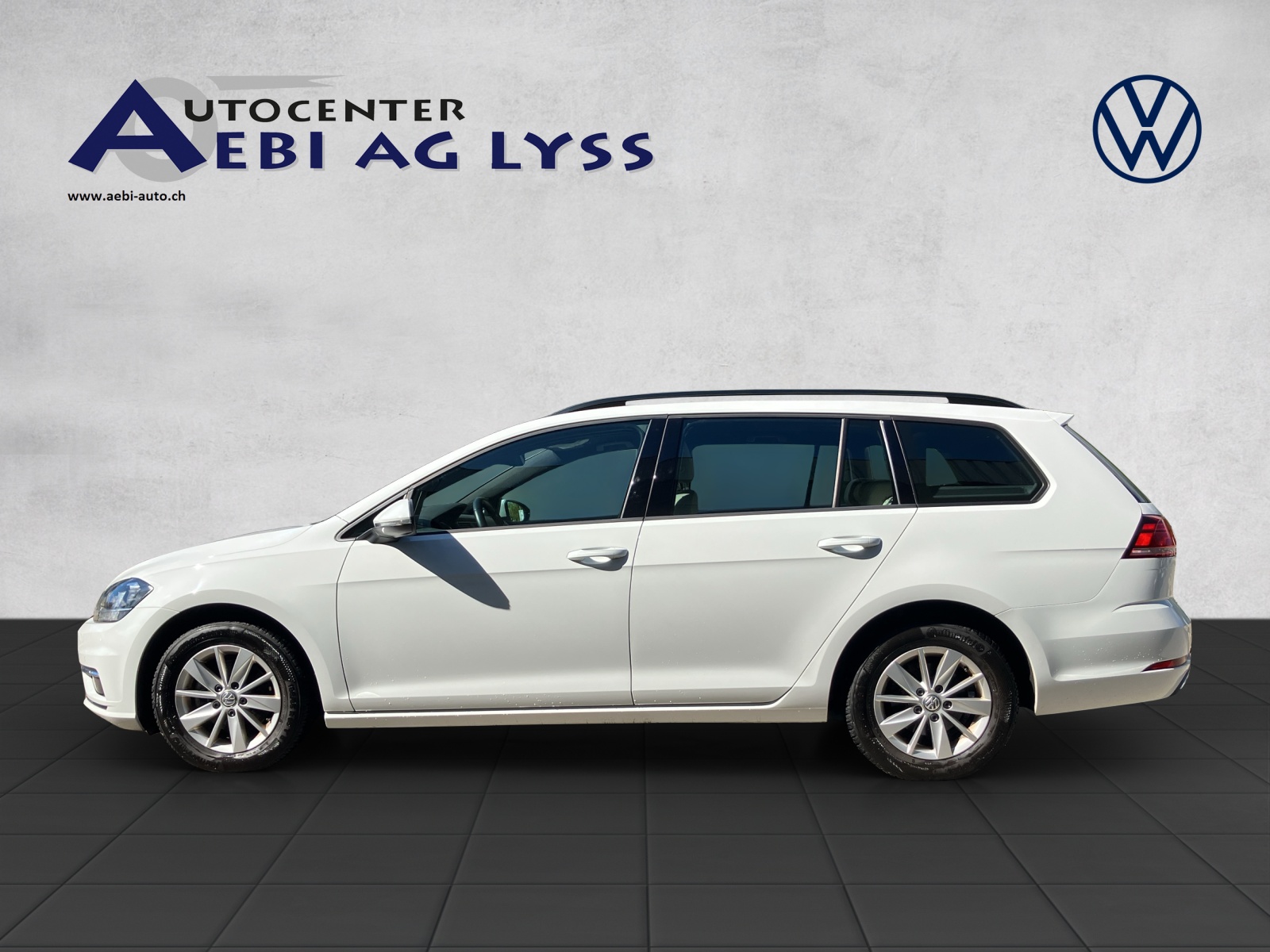 VW Golf Variant 1.0 TSI Comfortline-showroom-element-1